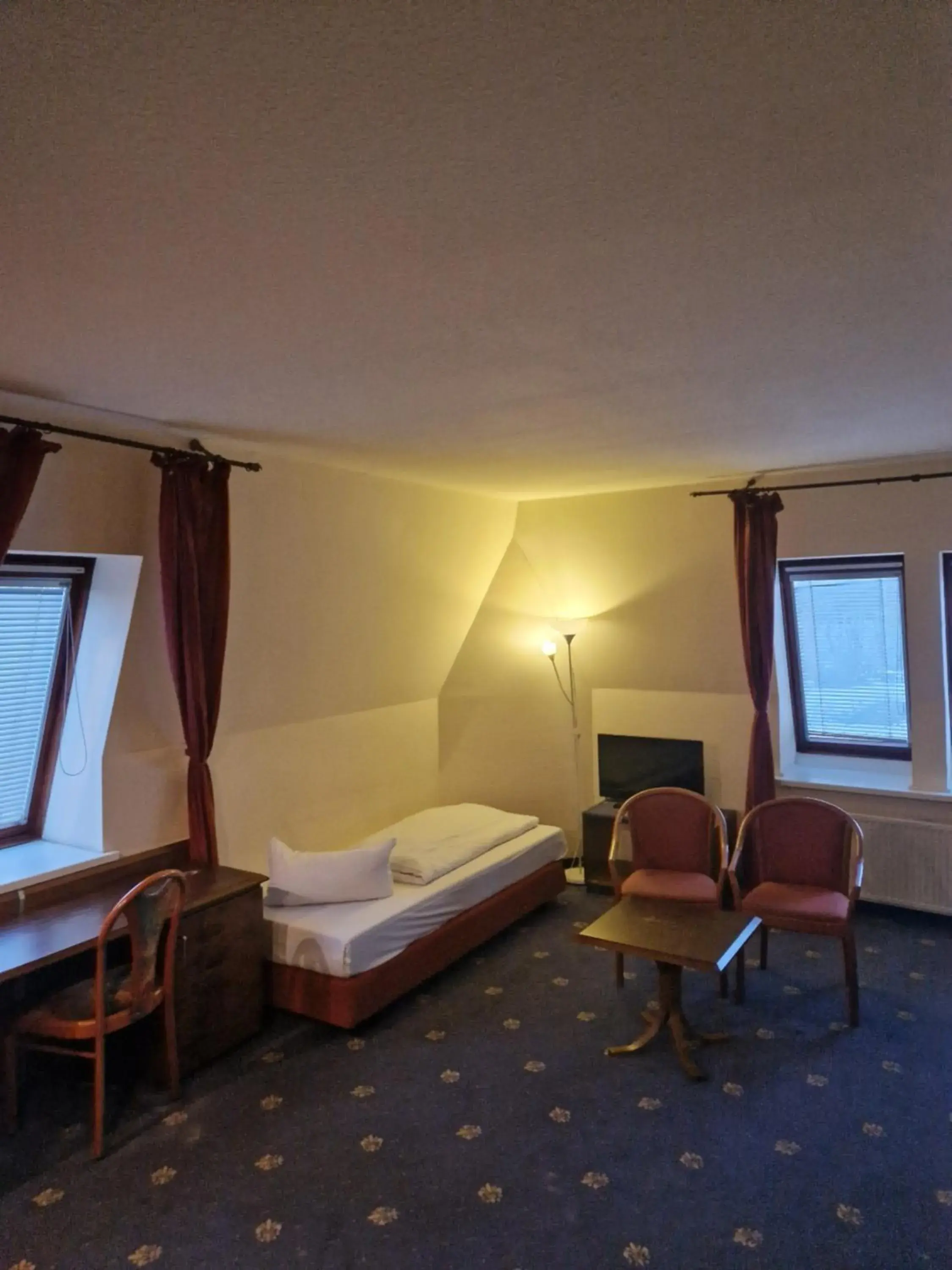 Bed in Entrée Hotel Glinde