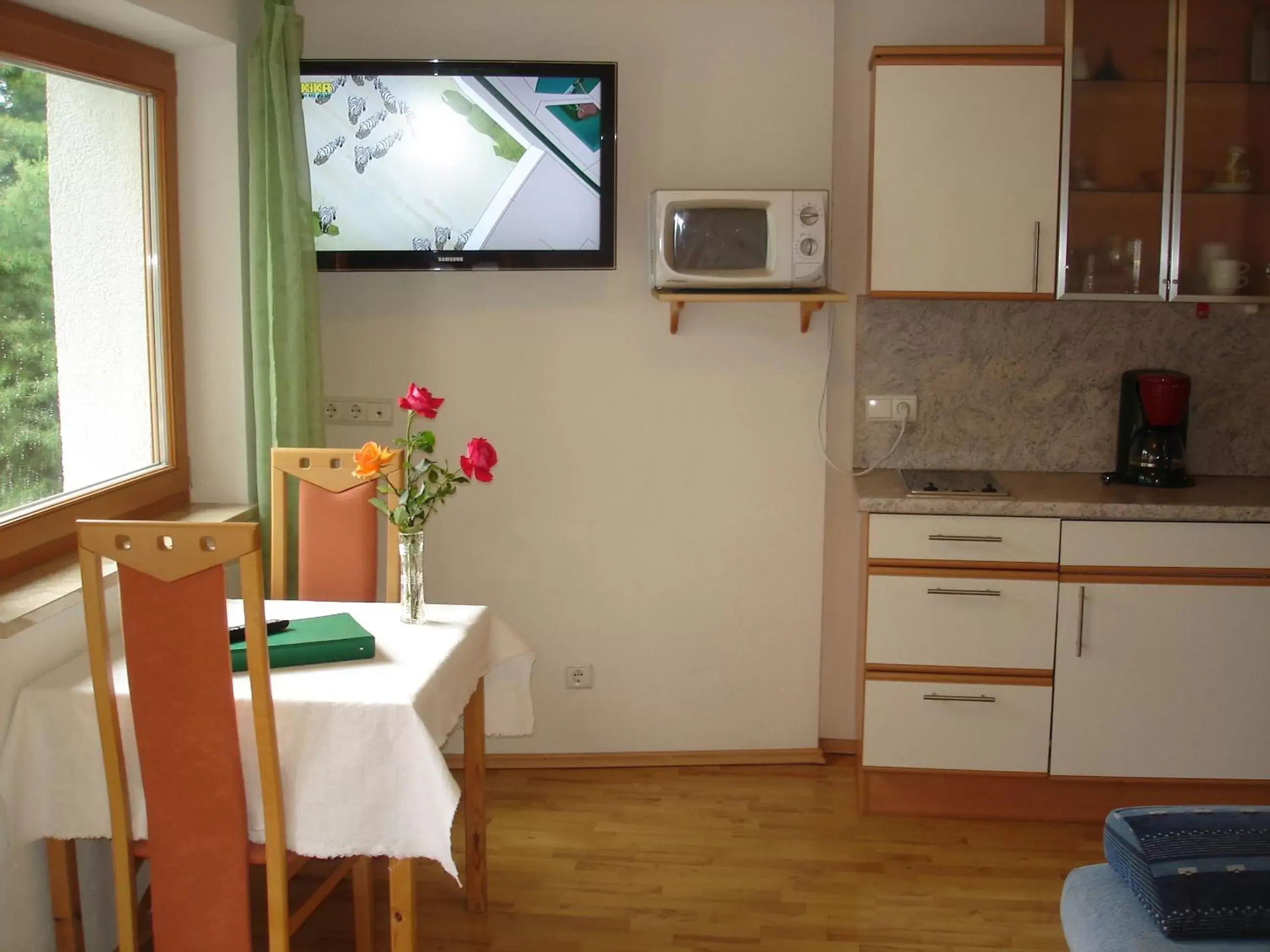 One-Bedroom Apartment with Balcony - 102 in Residence Klementhof