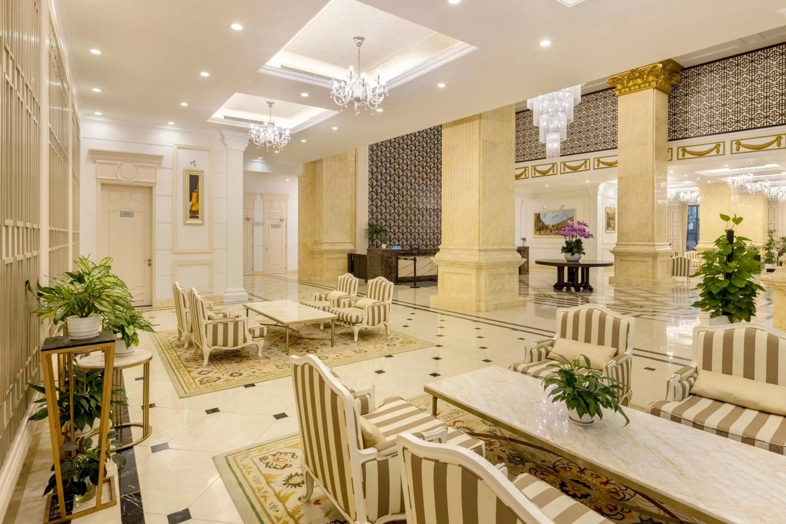 Lounge or bar in Meliá Vinpearl Phu Ly