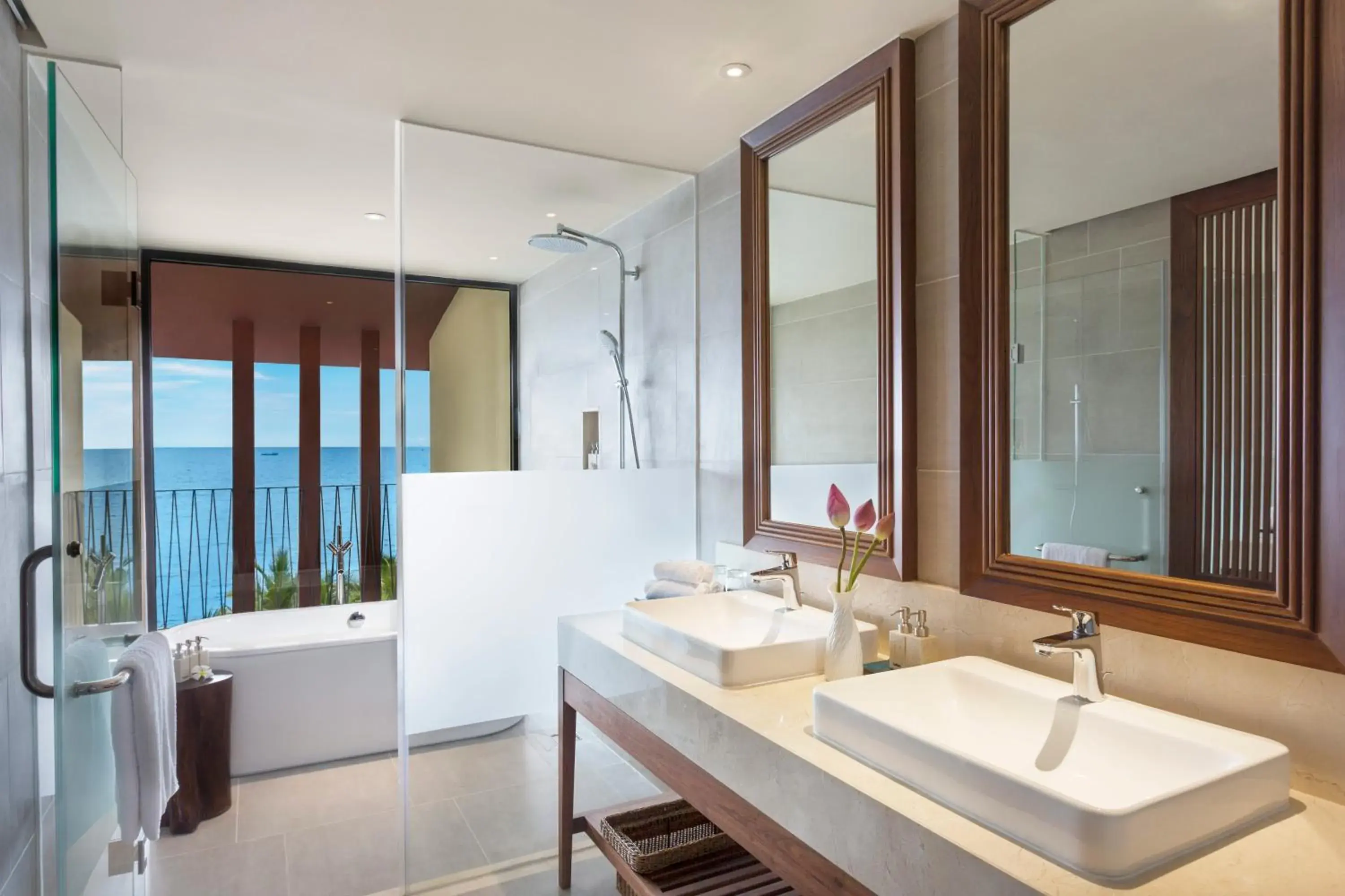 Bathroom in Dusit Princess Moonrise Beach Resort