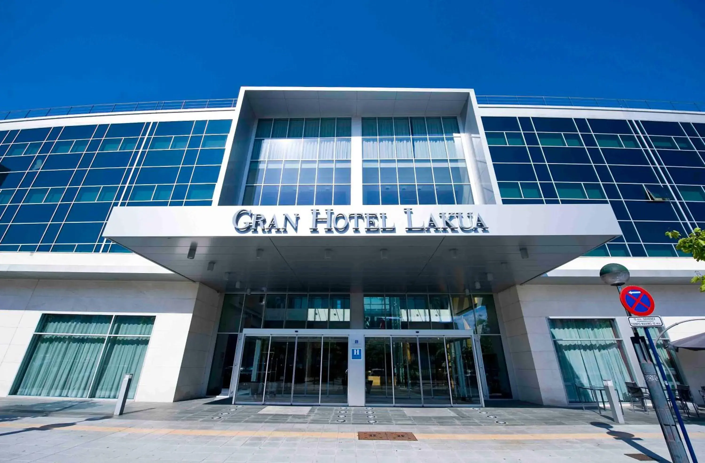 Facade/entrance, Property Building in Gran Hotel Lakua