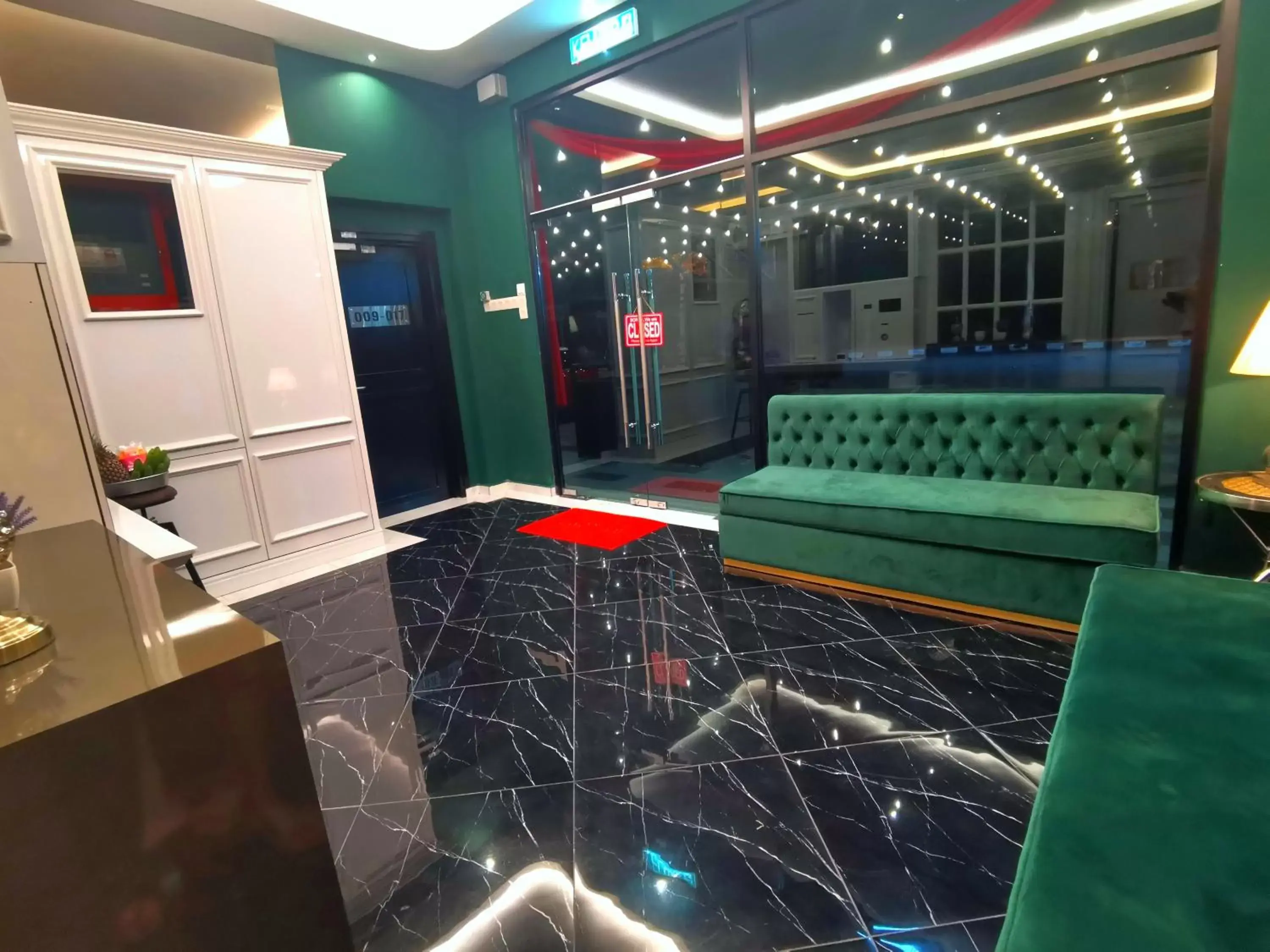 1 Day Car Hotel - BG Perdana 1 Day Car Hotel - BG Perdana