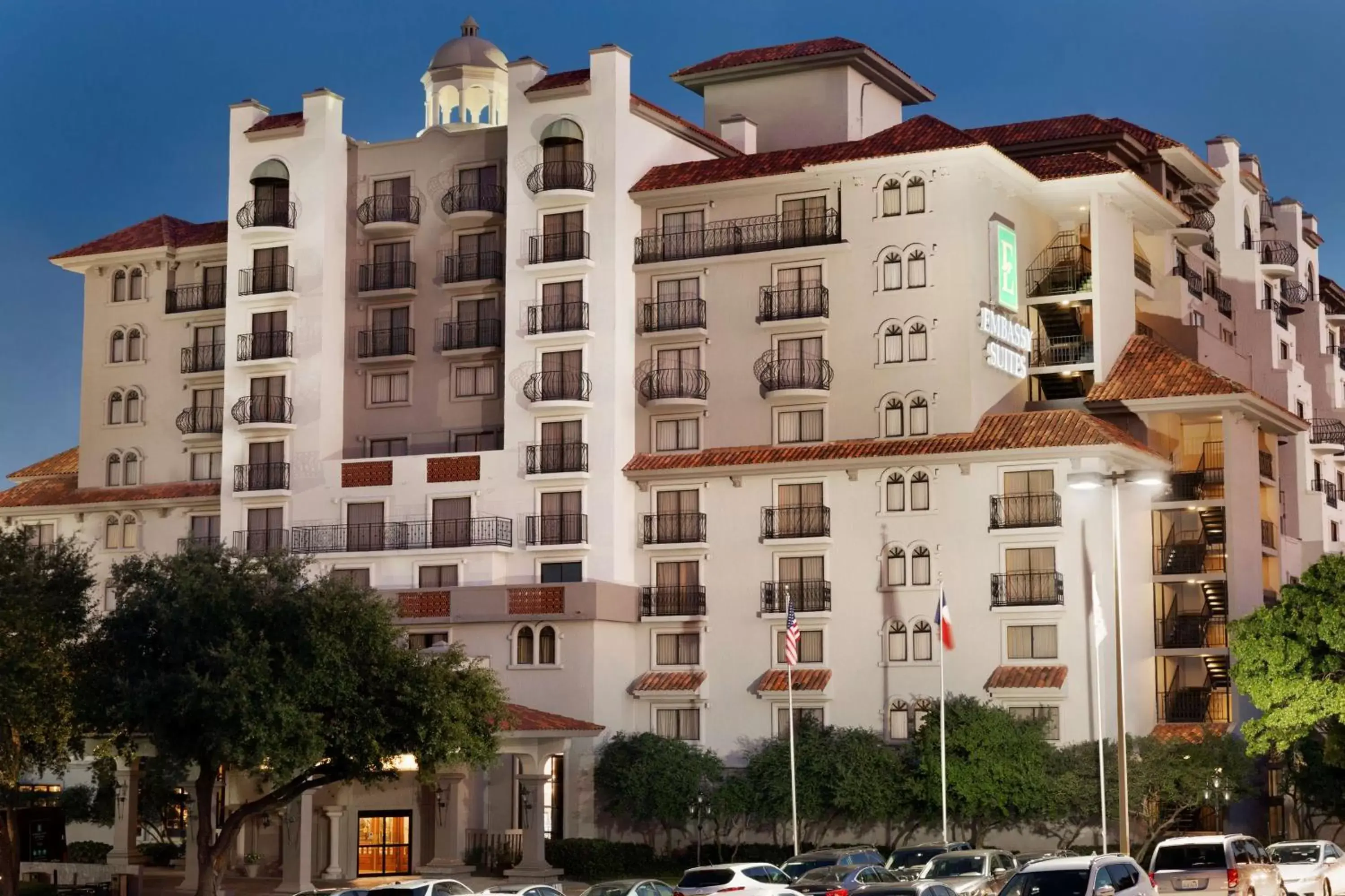 Property Building in Embassy Suites Dallas - DFW International Airport South