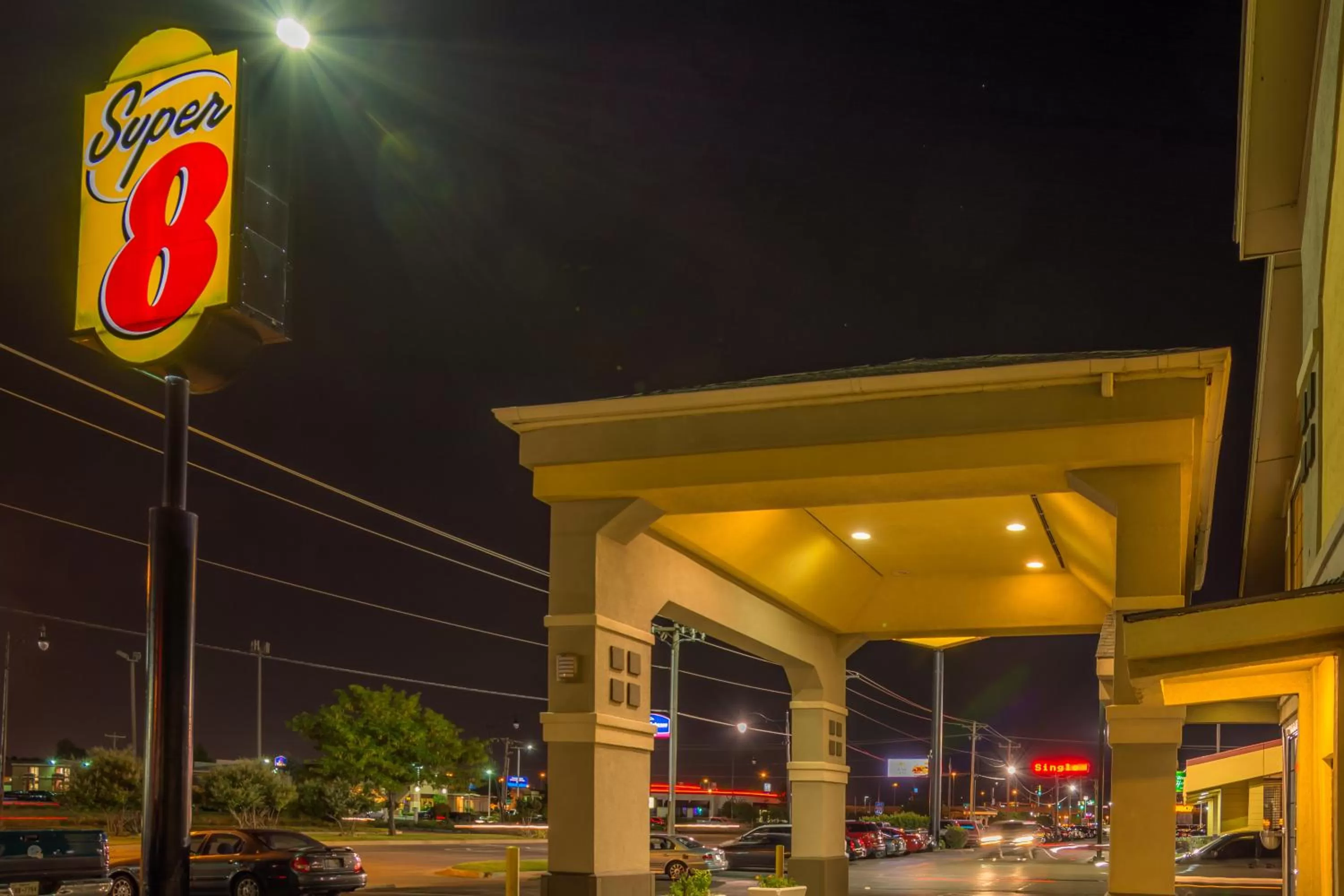 Facade/entrance in Super 8 by Wyndham Oklahoma Airport Fairgrounds West