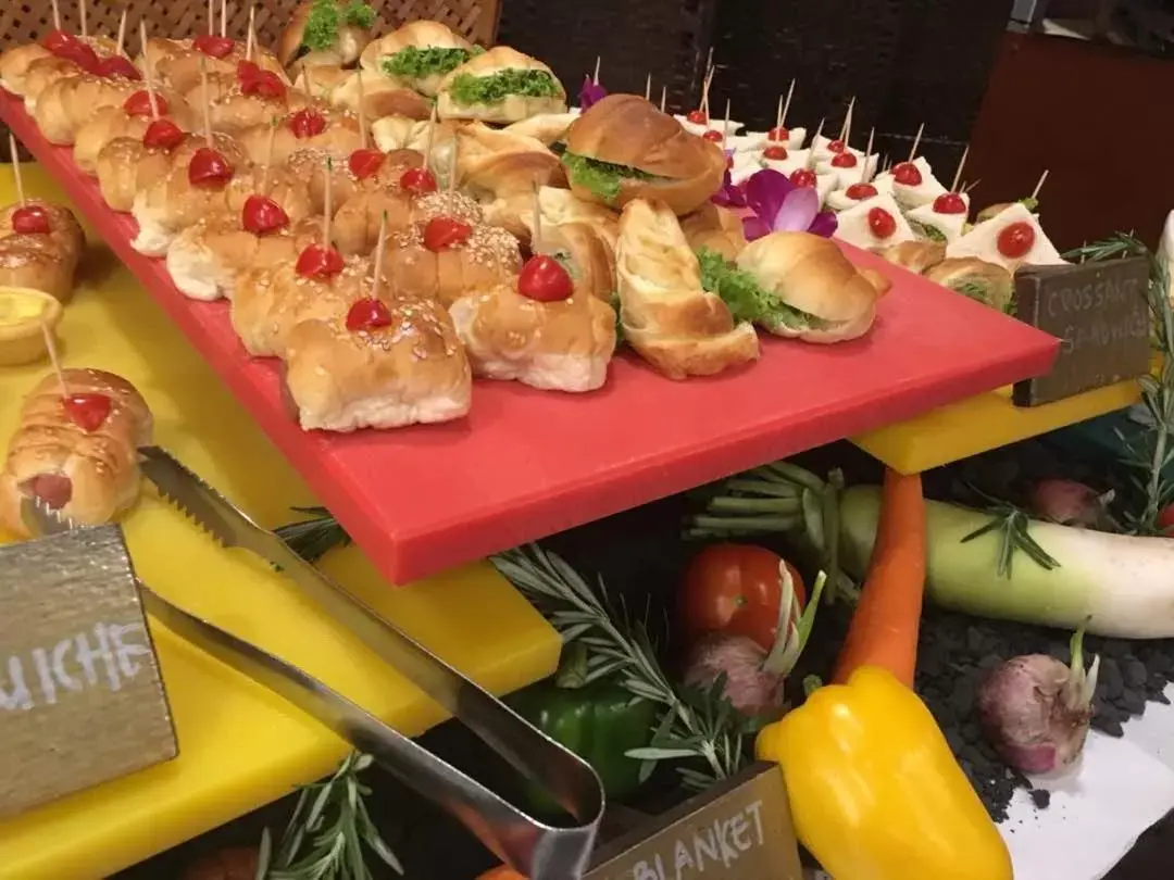 Food and drinks in Impiana Hotel Ipoh Food and drinks in Impiana Hotel Ipoh