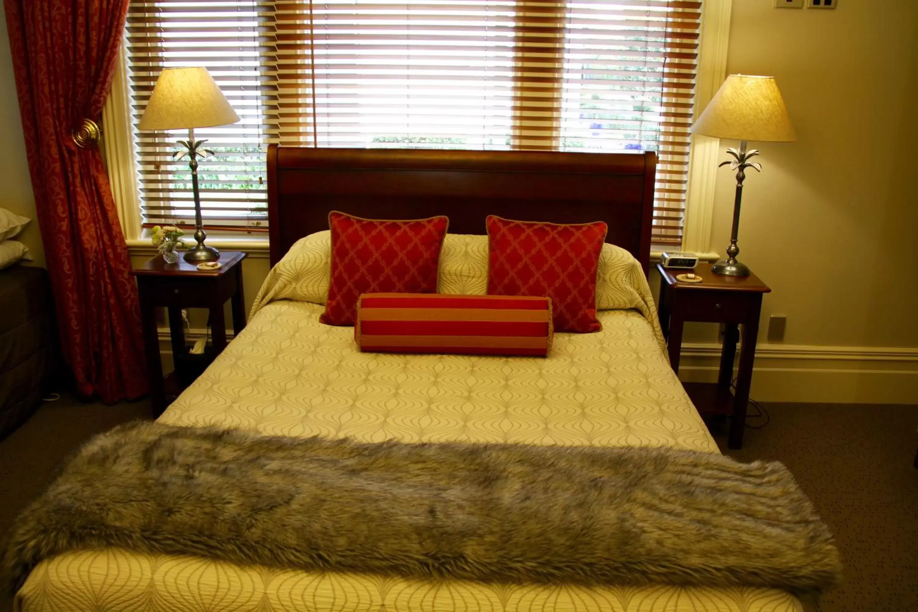 Bed in Merivale Manor