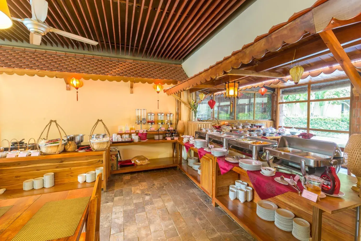 Restaurant/Places to Eat in Bauhinia Resort Phu Quoc