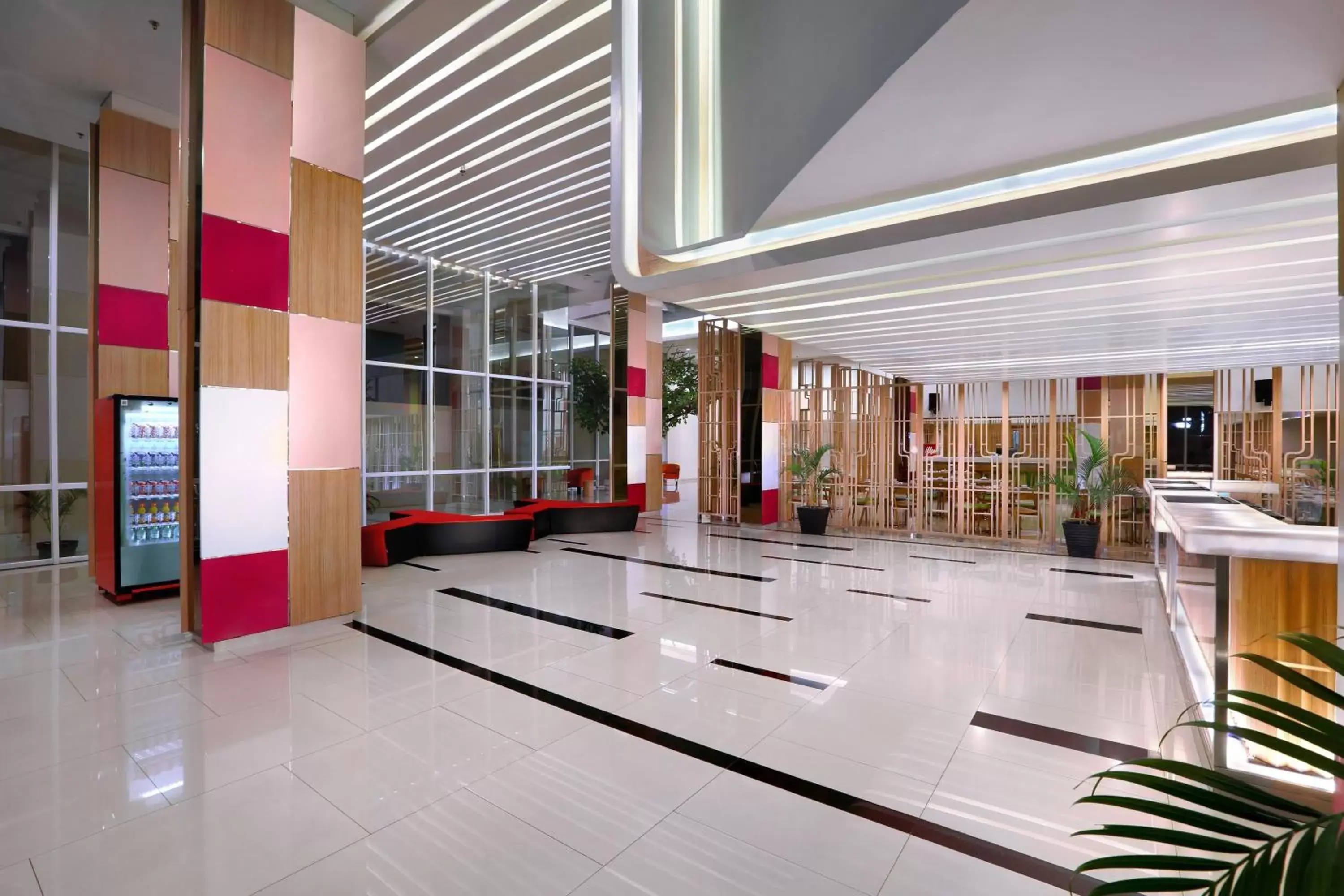 Lobby or reception in favehotel Palembang