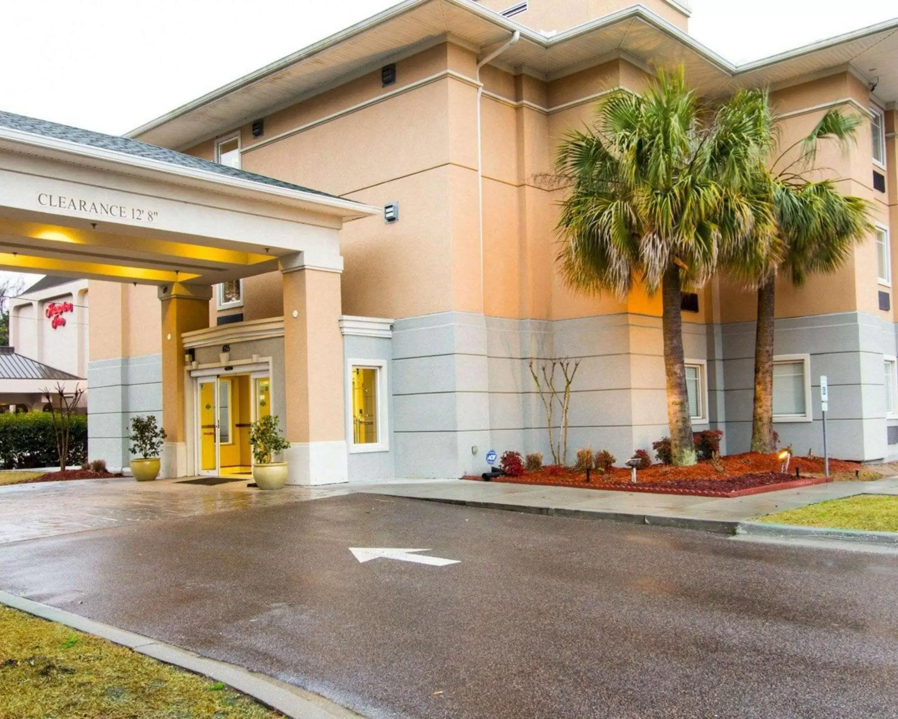 Property Building in Comfort Inn & Suites Airport Convention Center