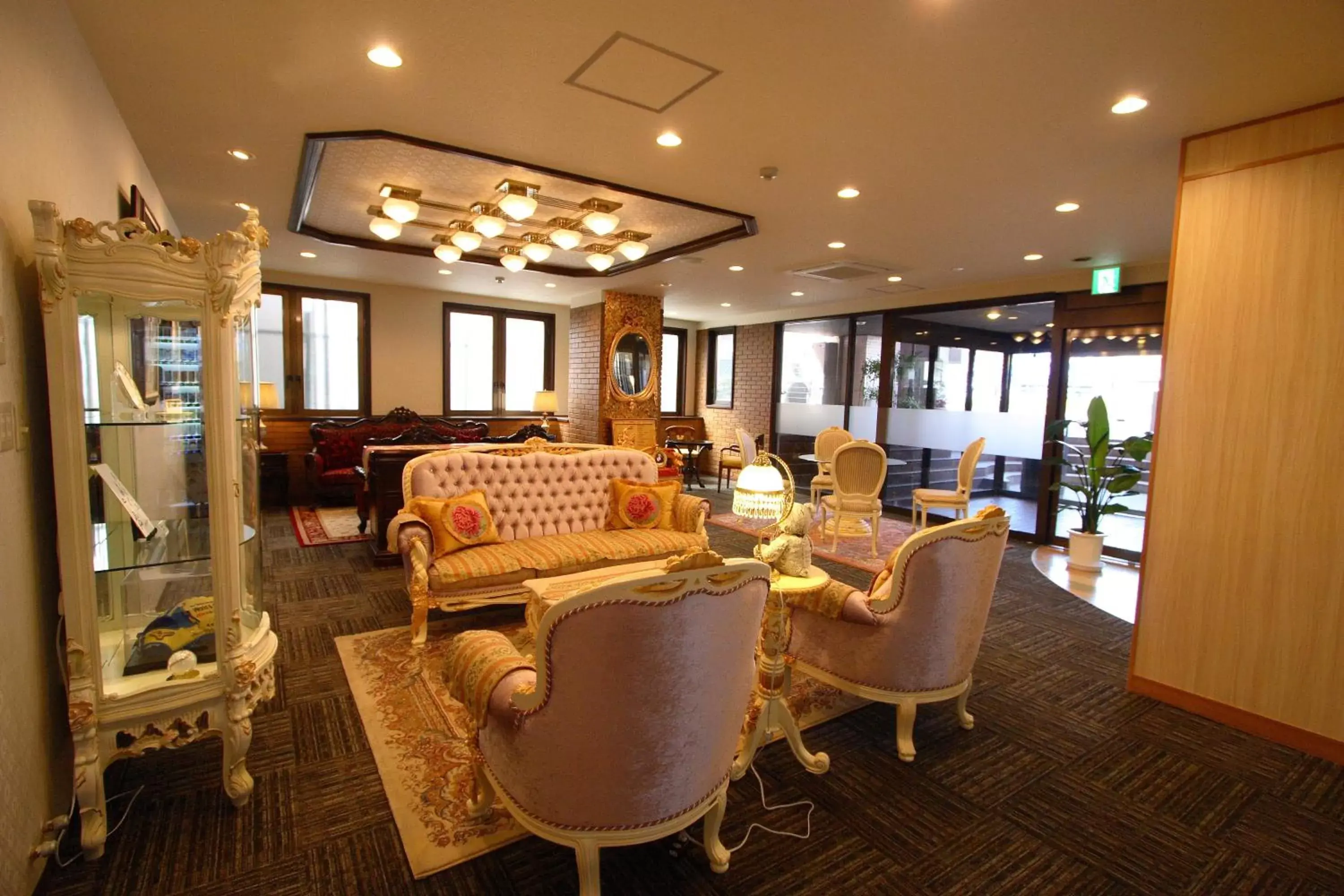 Communal lounge/ TV room in Miyazaki Daiichi Hotel