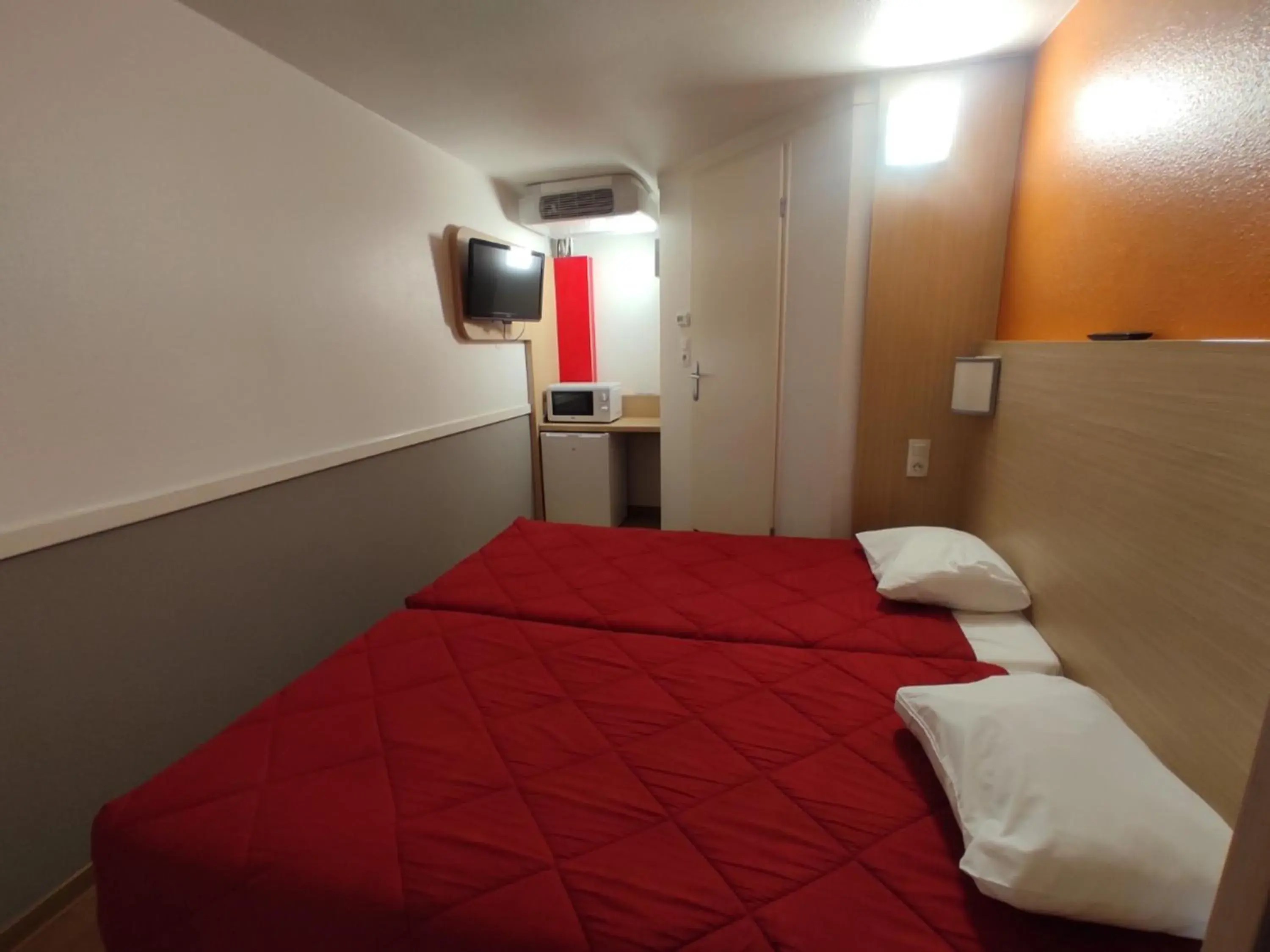 minibar, Bed in Première Classe Dijon Nord - Zénith