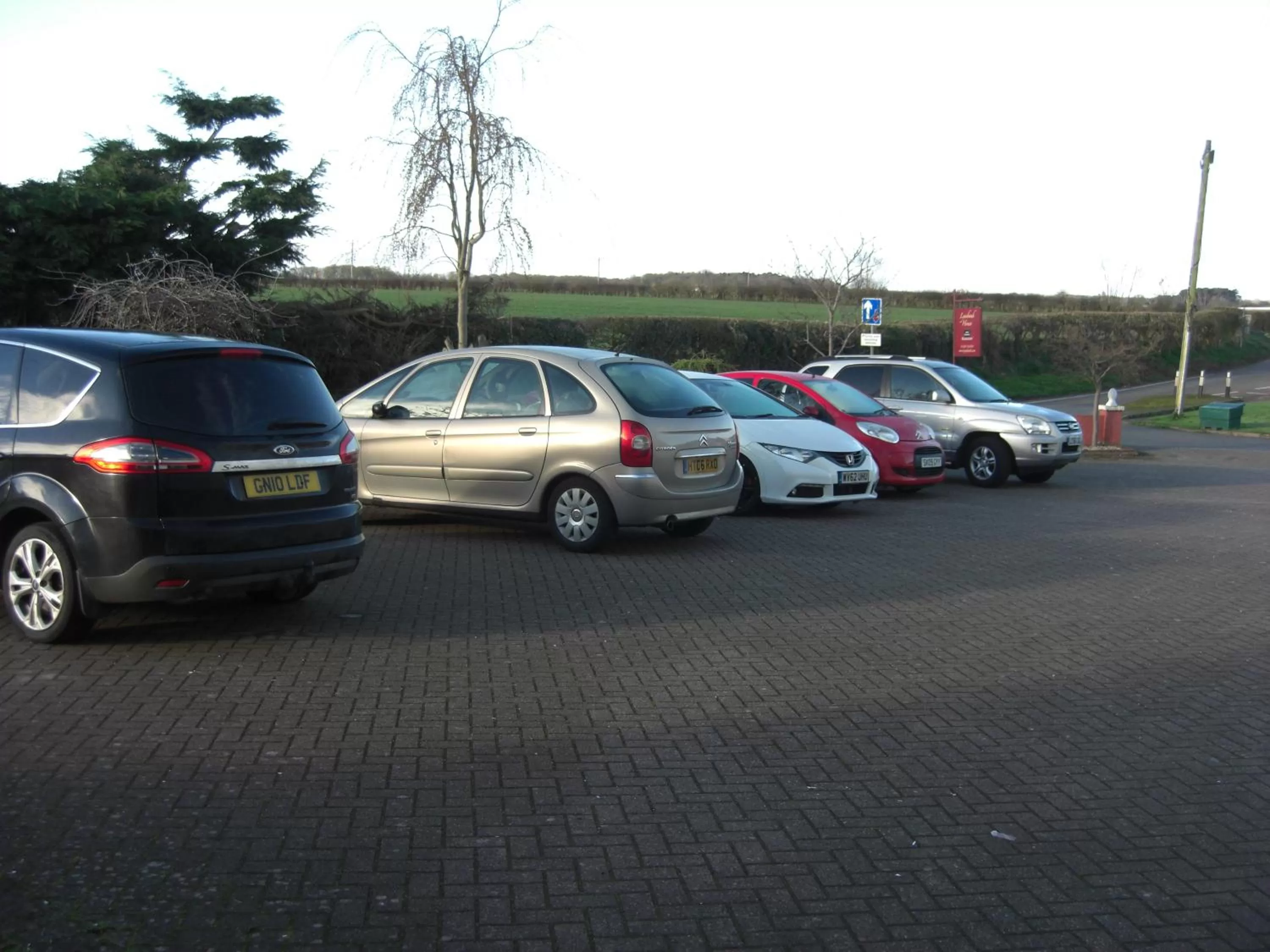 Parking in Lynebank House Hotel, Bed & Breakfast