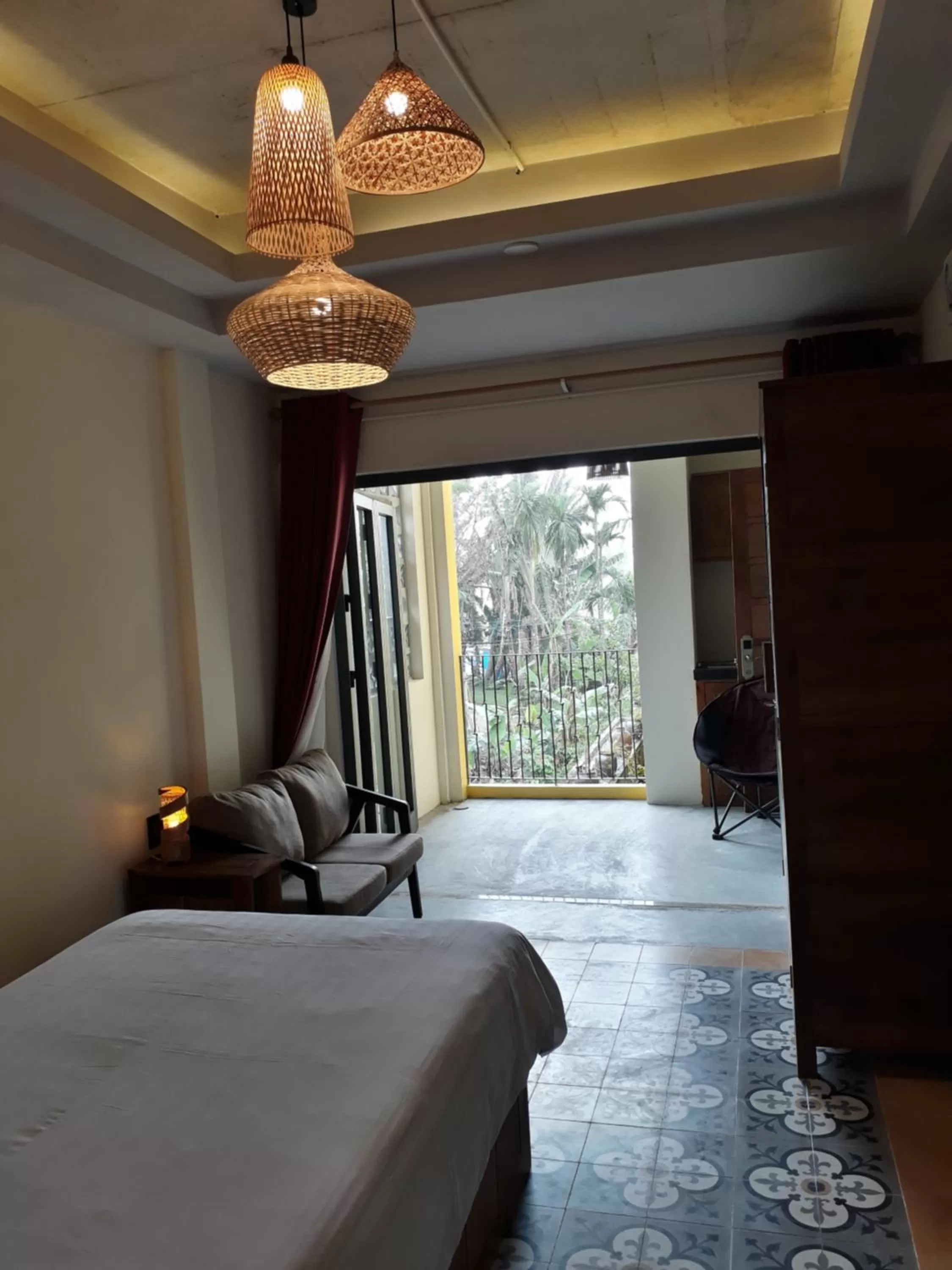 Bedroom, Bed in Pink Tulip Hoi An