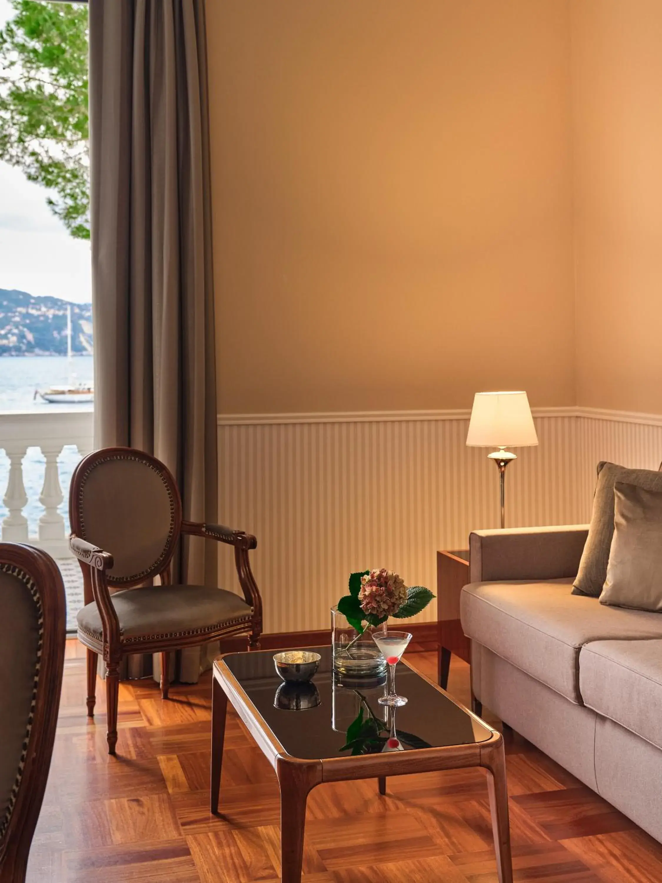 Seating Area in Grand Hotel Miramare