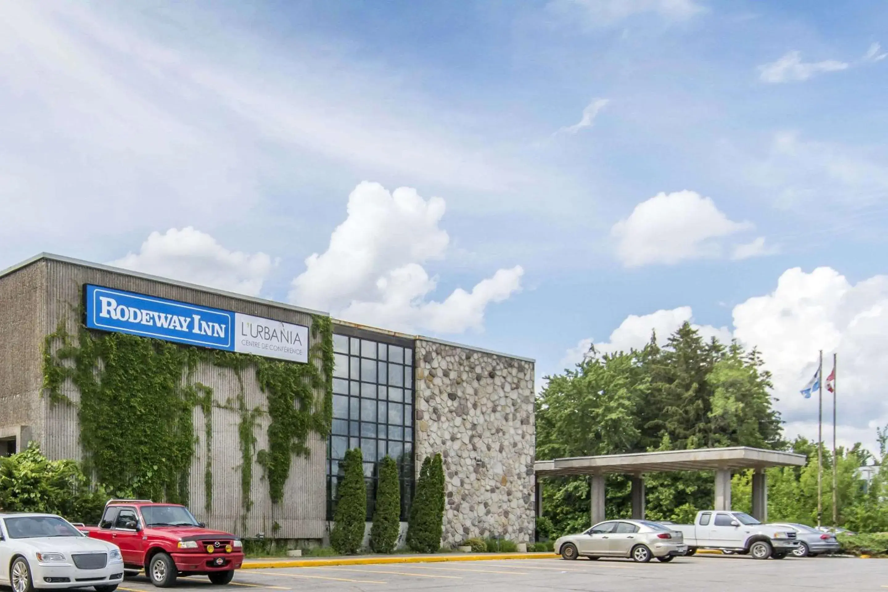 Property Building in Travelodge by Wyndham Trois-Rivieres