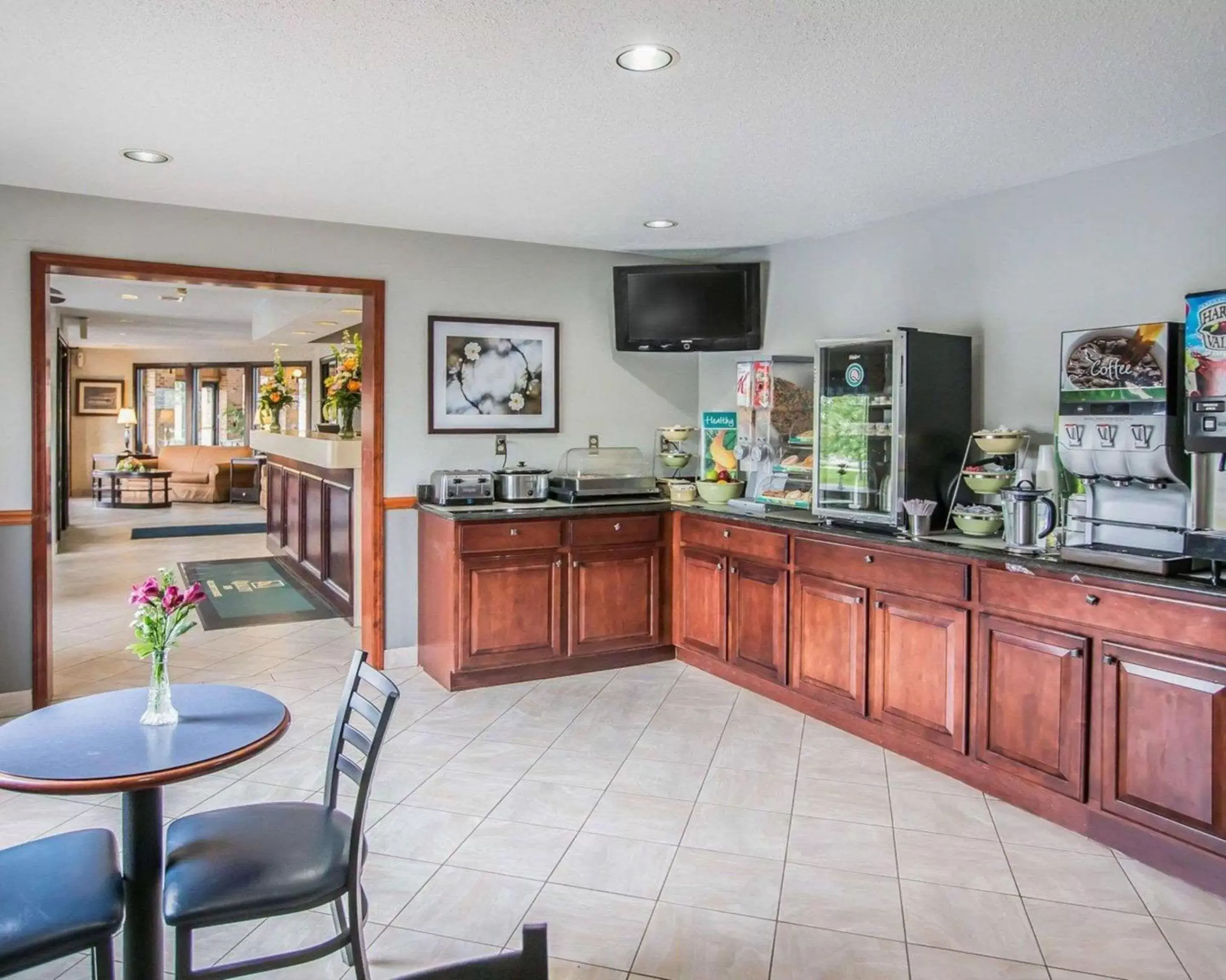 Restaurant/places to eat in Quality Inn Dundee Restaurant/places to eat in Quality Inn Dundee