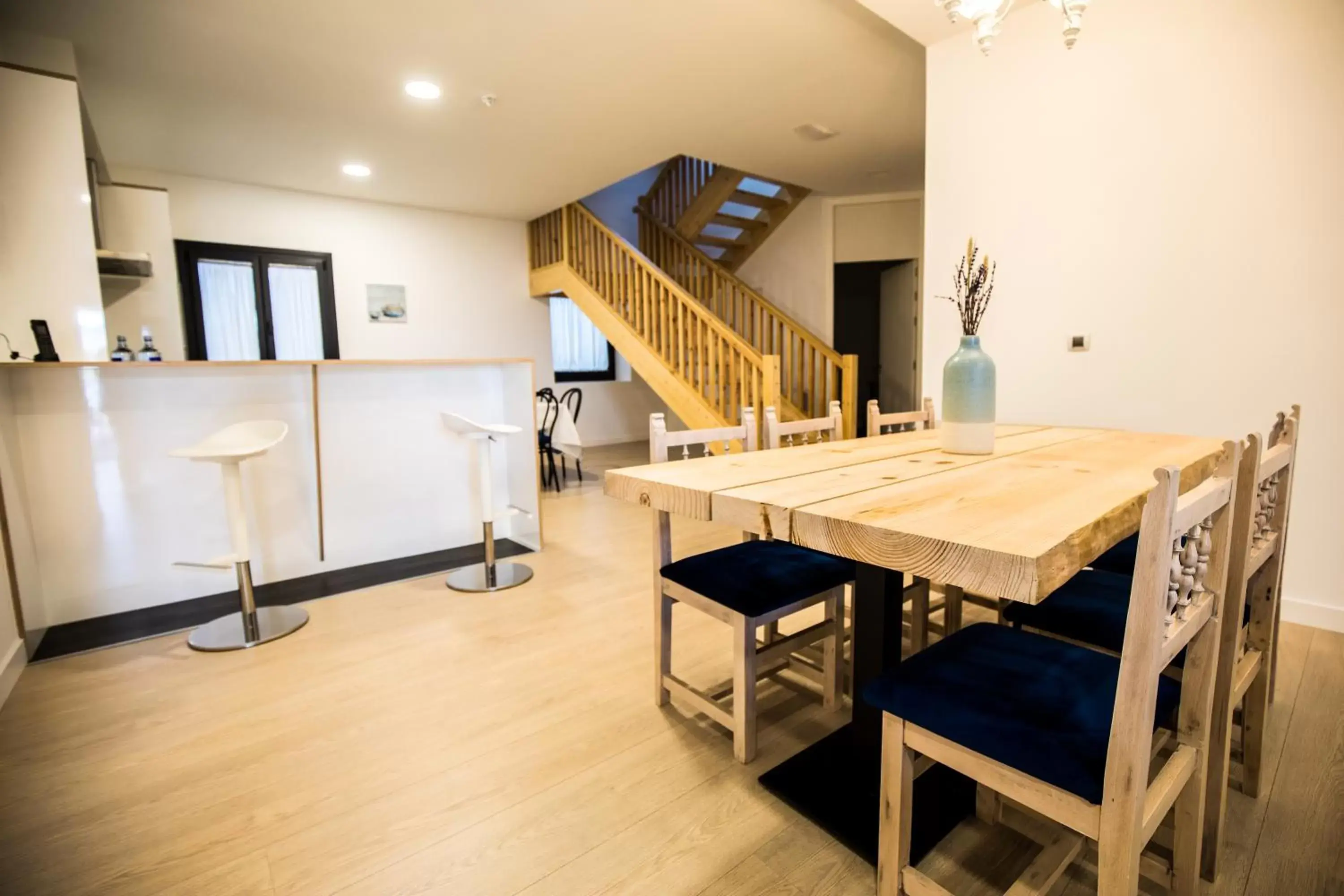 Dining Area in The Rock Suites & Spa