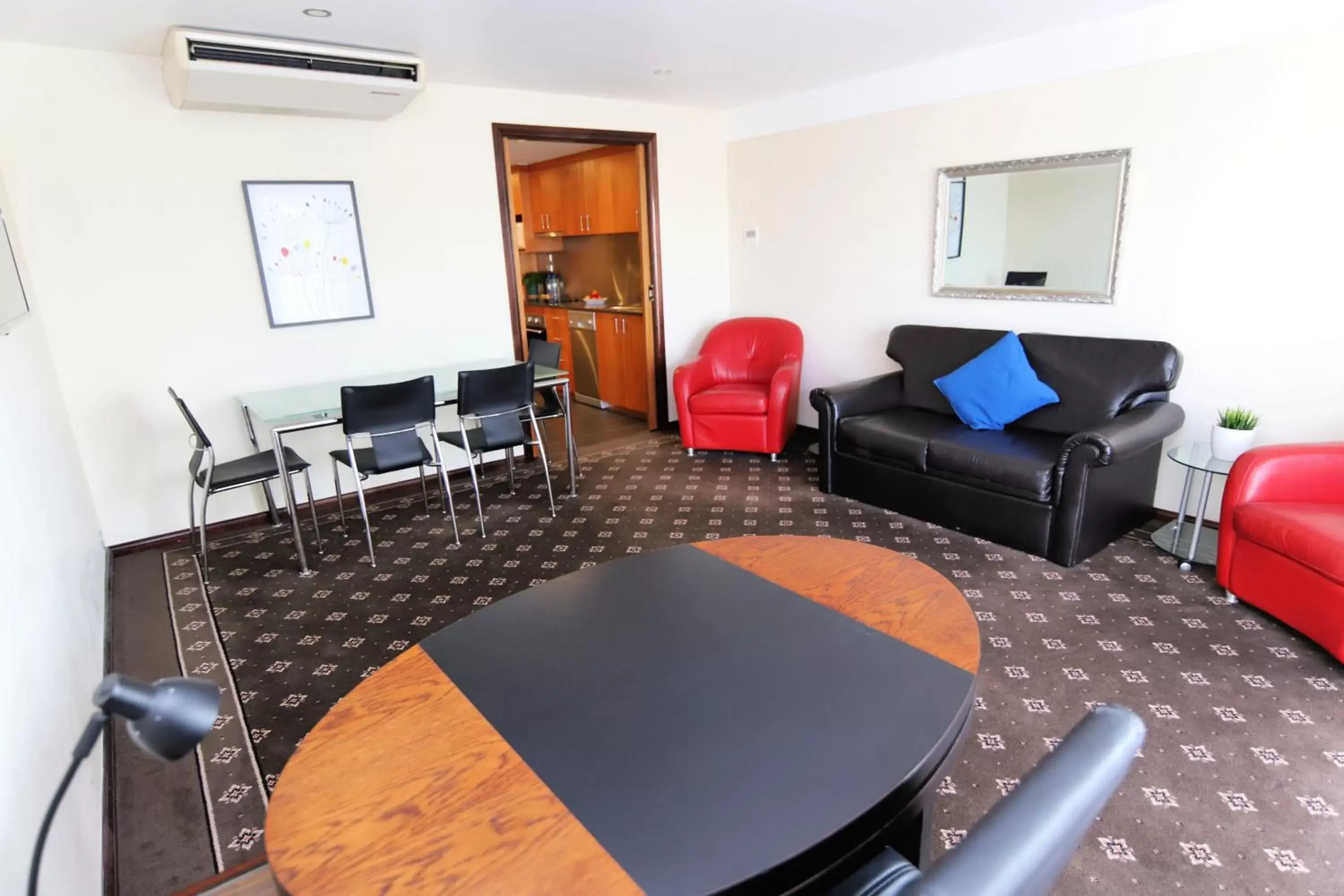 Living room in Best Western Plus Goulburn Living room in Best Western Plus Goulburn