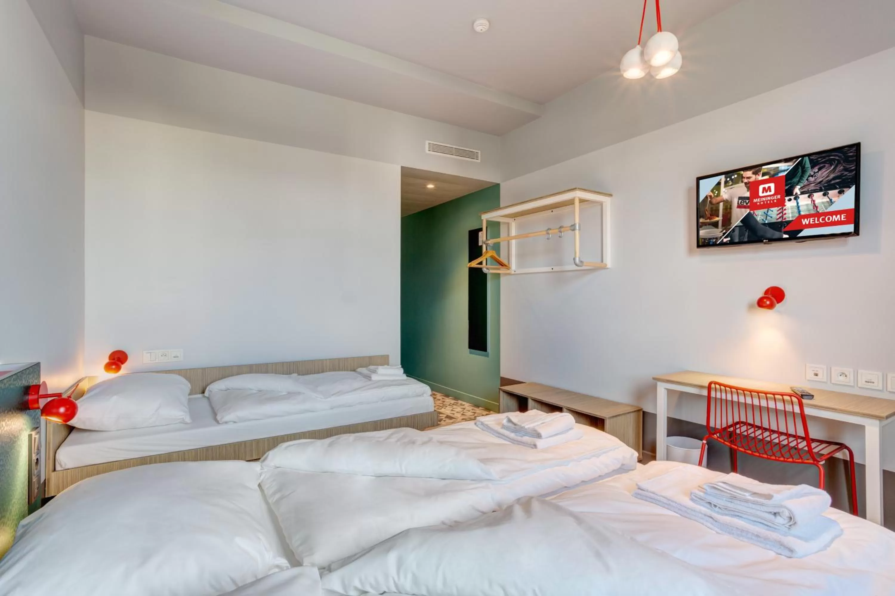 Bed in MEININGER Hotel Paris Porte de Vincennes