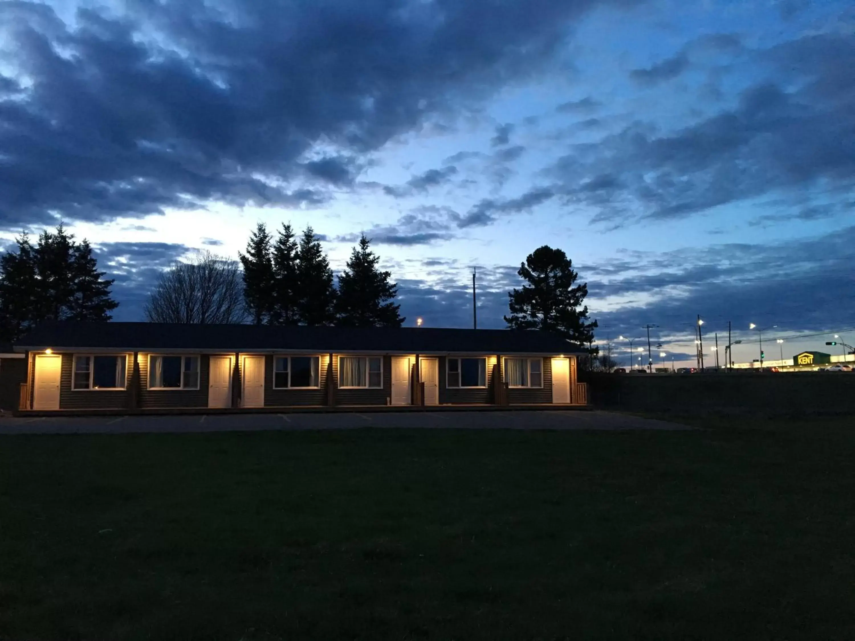 Property Building in Royalty Maples Cottages and Motel