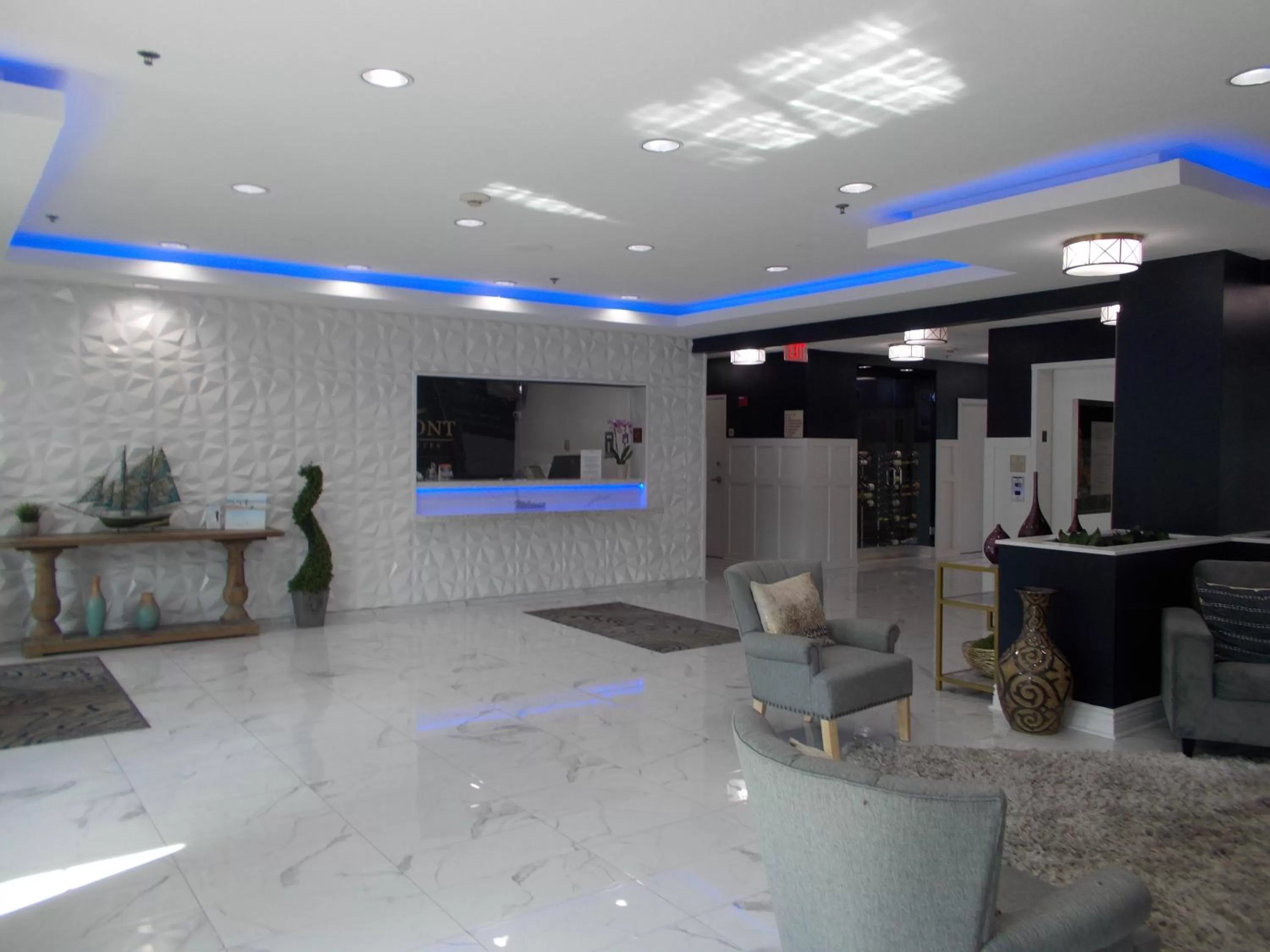 Lobby or reception in Baymont on the lake by Wyndham Hot Springs