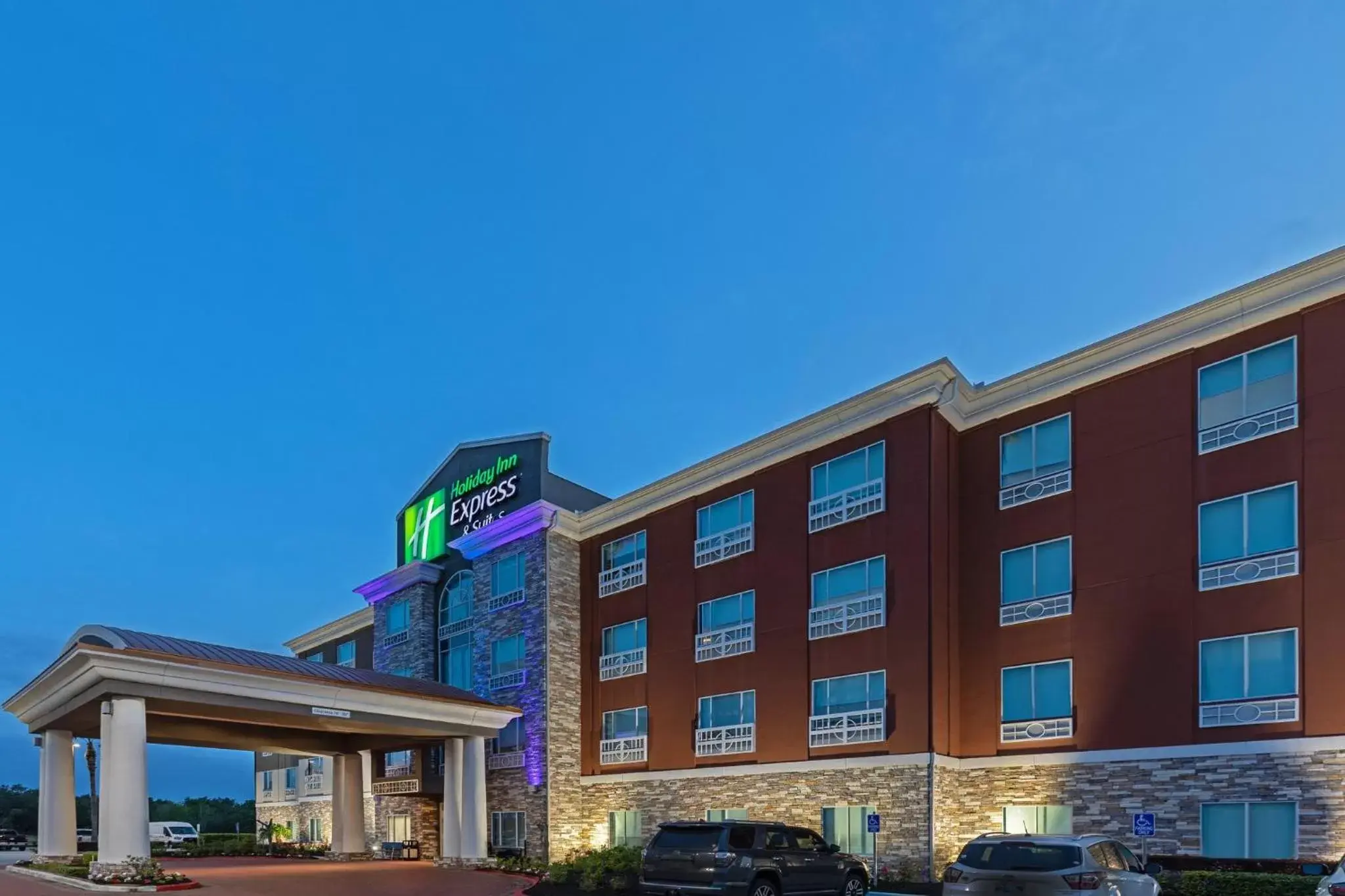 Property Building in Holiday Inn Express Houston Space Center-Clear Lake, an IHG Hotel