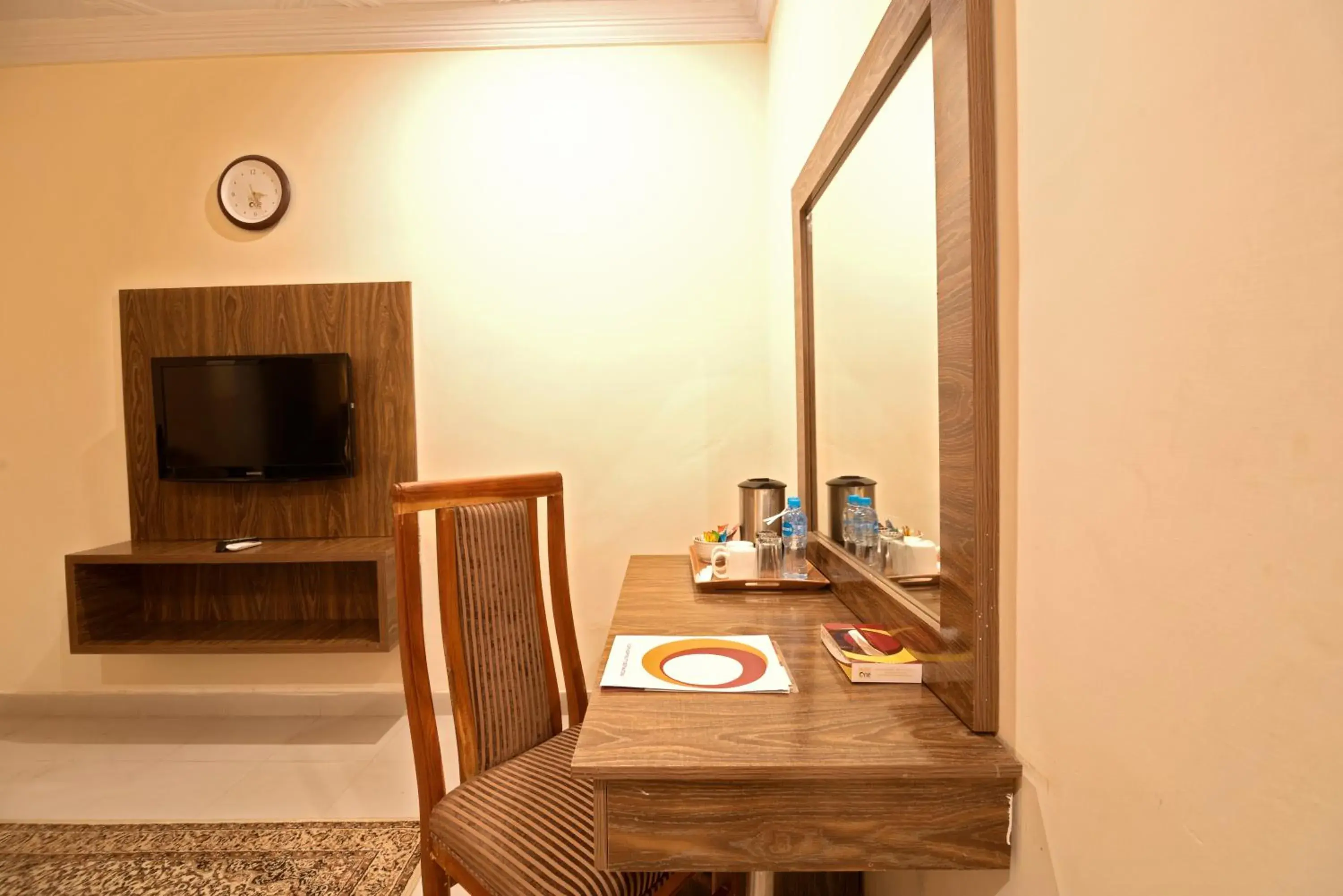 TV and multimedia, TV/Entertainment Center in Hotel One Lalazar Multan