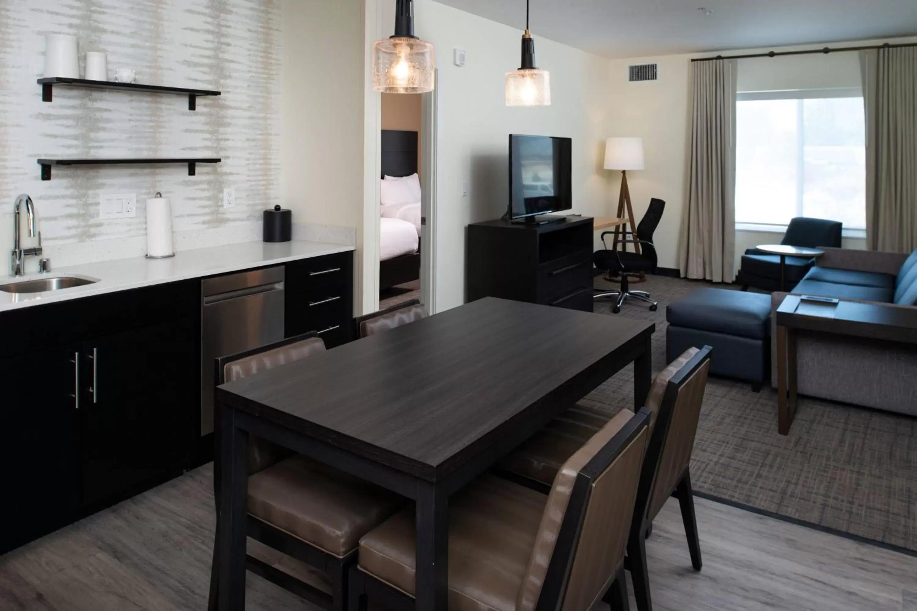 Bedroom, Dining Area in Residence Inn by Marriott Bakersfield West