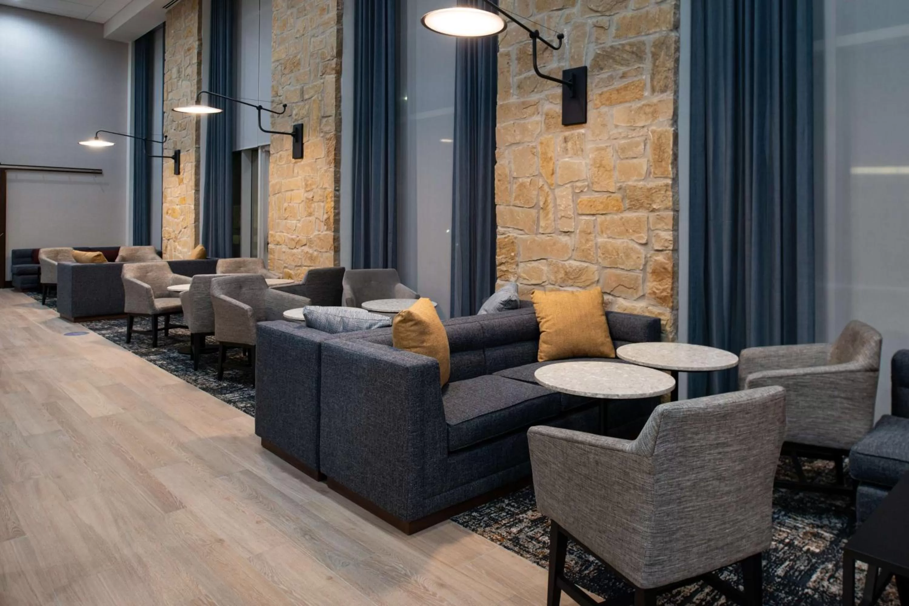 Lounge or bar in Hyatt Place Dallas/Rockwall