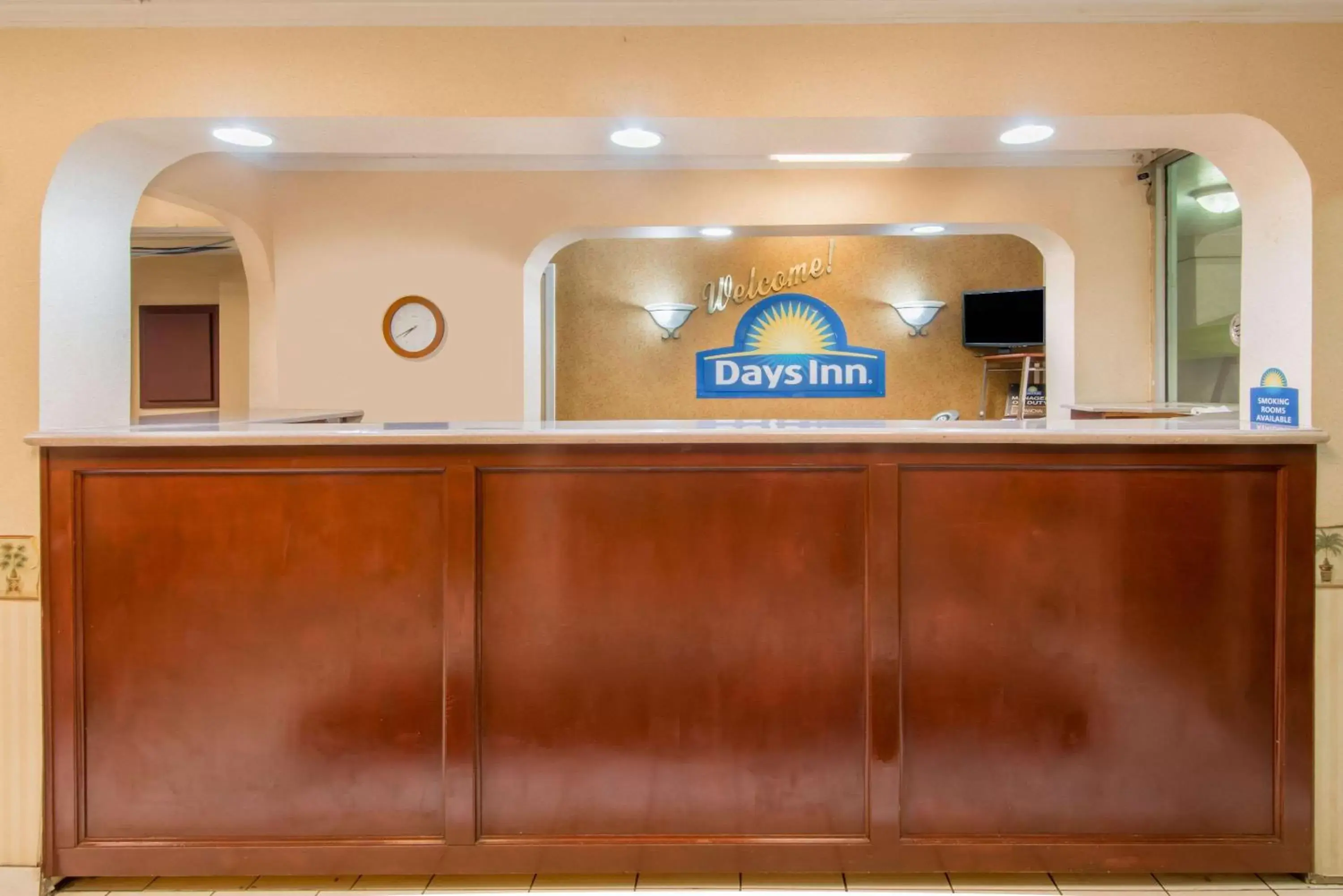 Lobby or reception, Lobby/Reception in Days Inn by Wyndham Shorter