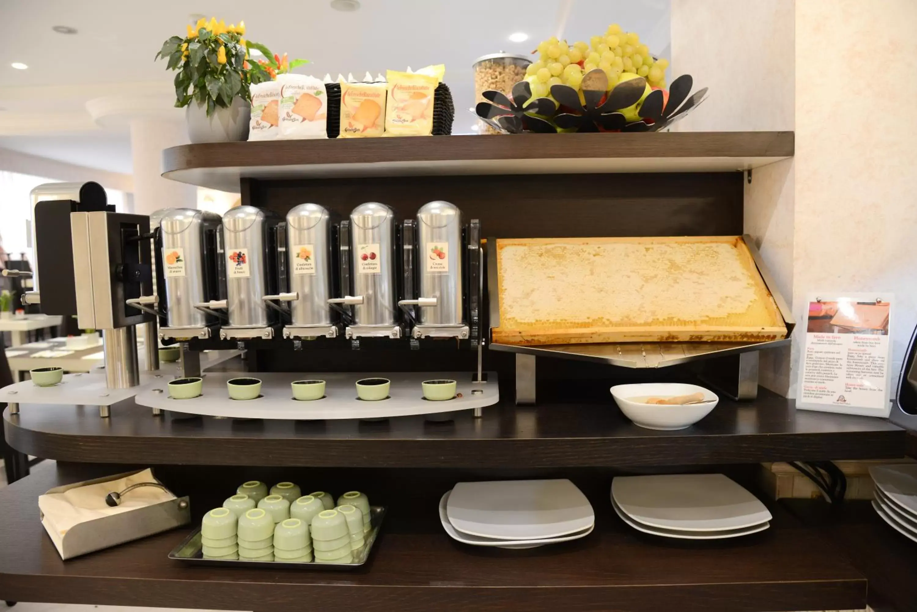 Buffet breakfast, Food in Trilussa Palace Hotel Congress & Spa