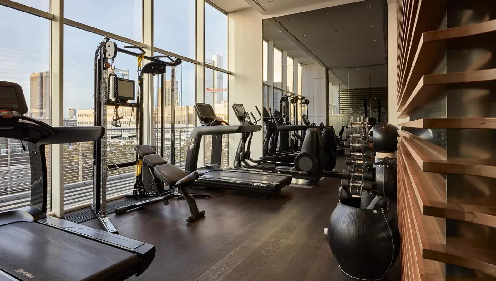 Fitness centre/facilities, Fitness Center/Facilities in Roomers Frankfurt The Legend, a member of Design Hotels