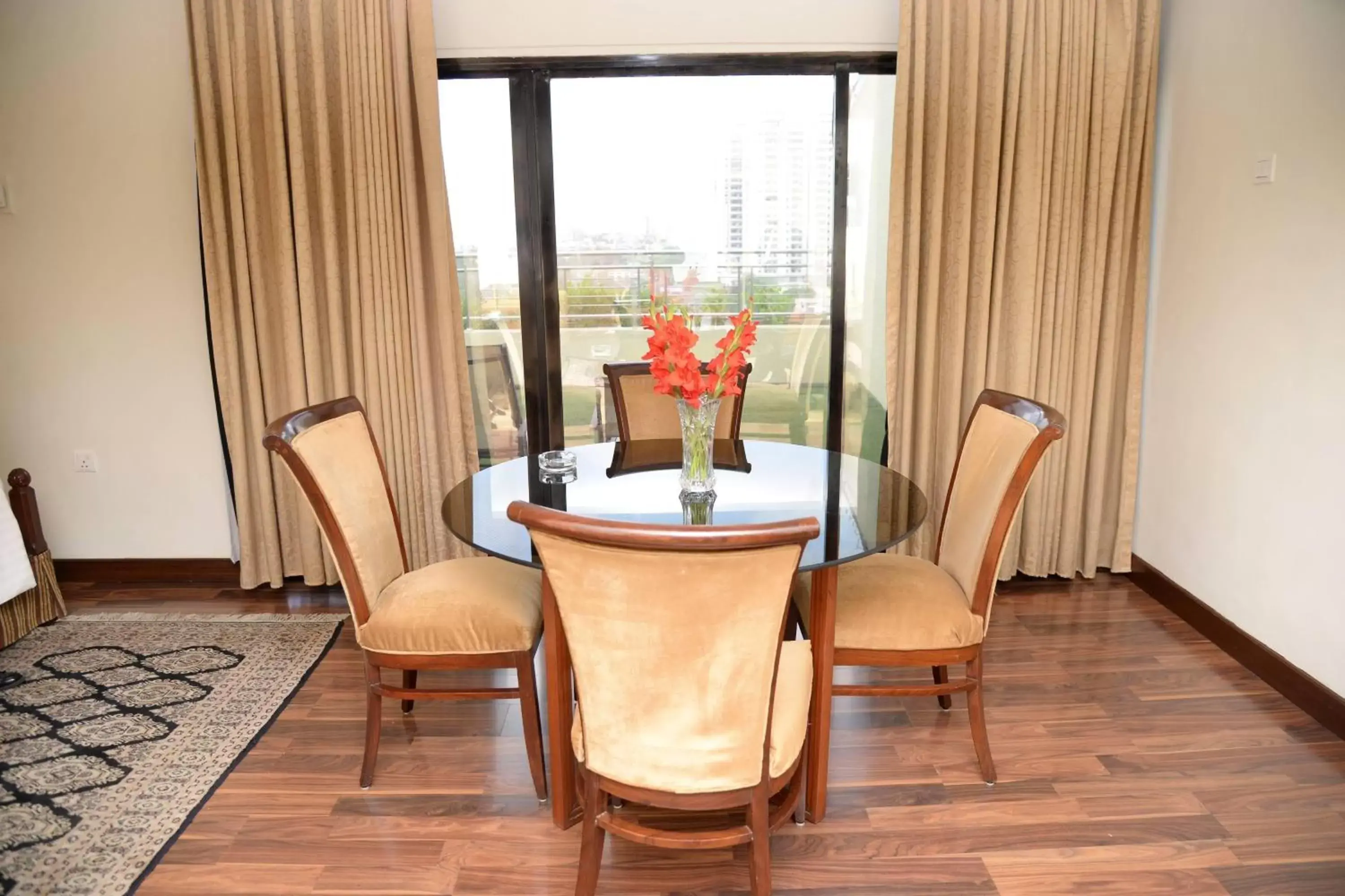 Bedroom, Dining Area in Karachi Marriott Hotel