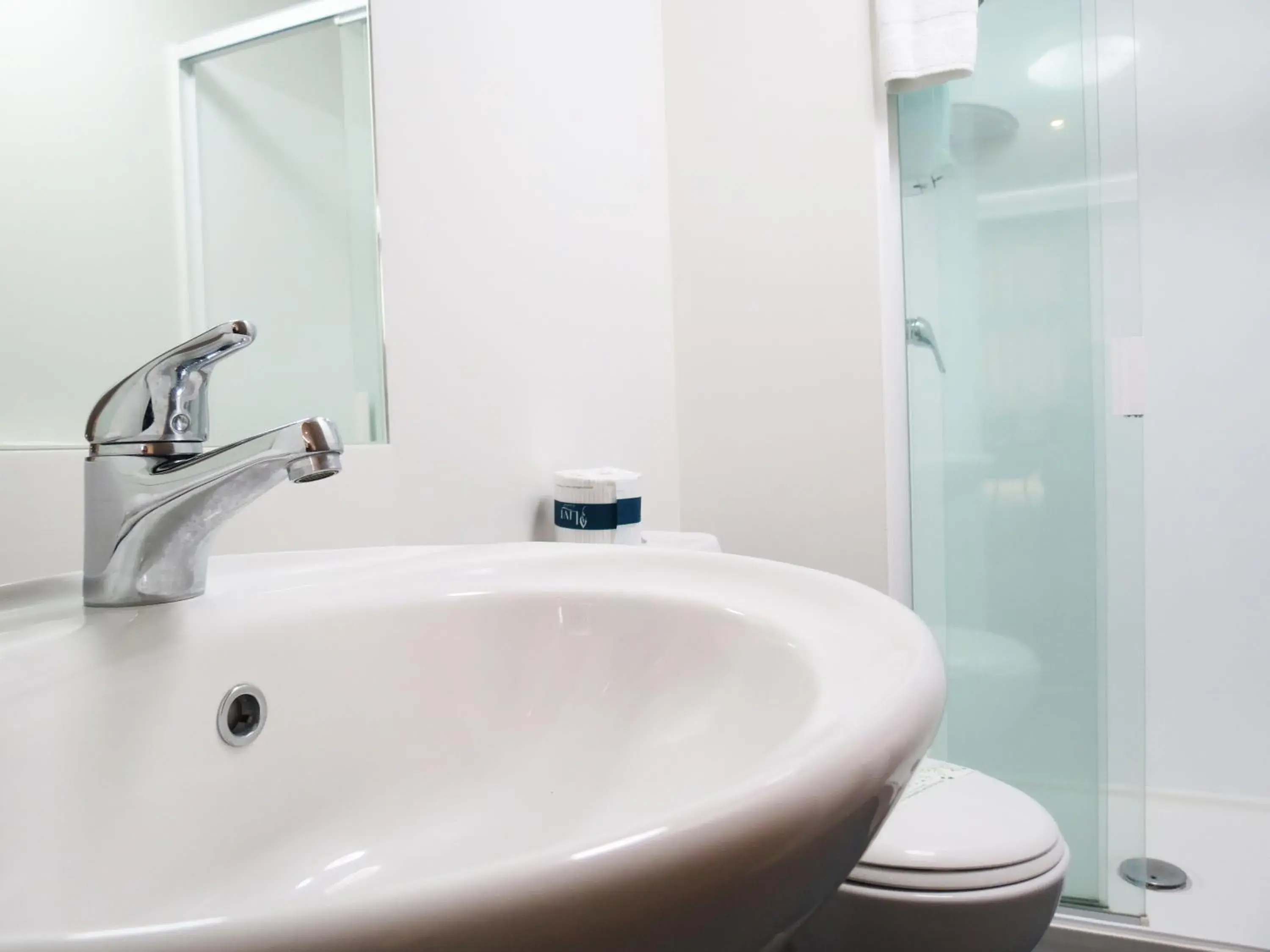 Bathroom in Tetra Serviced Apartments by Castle