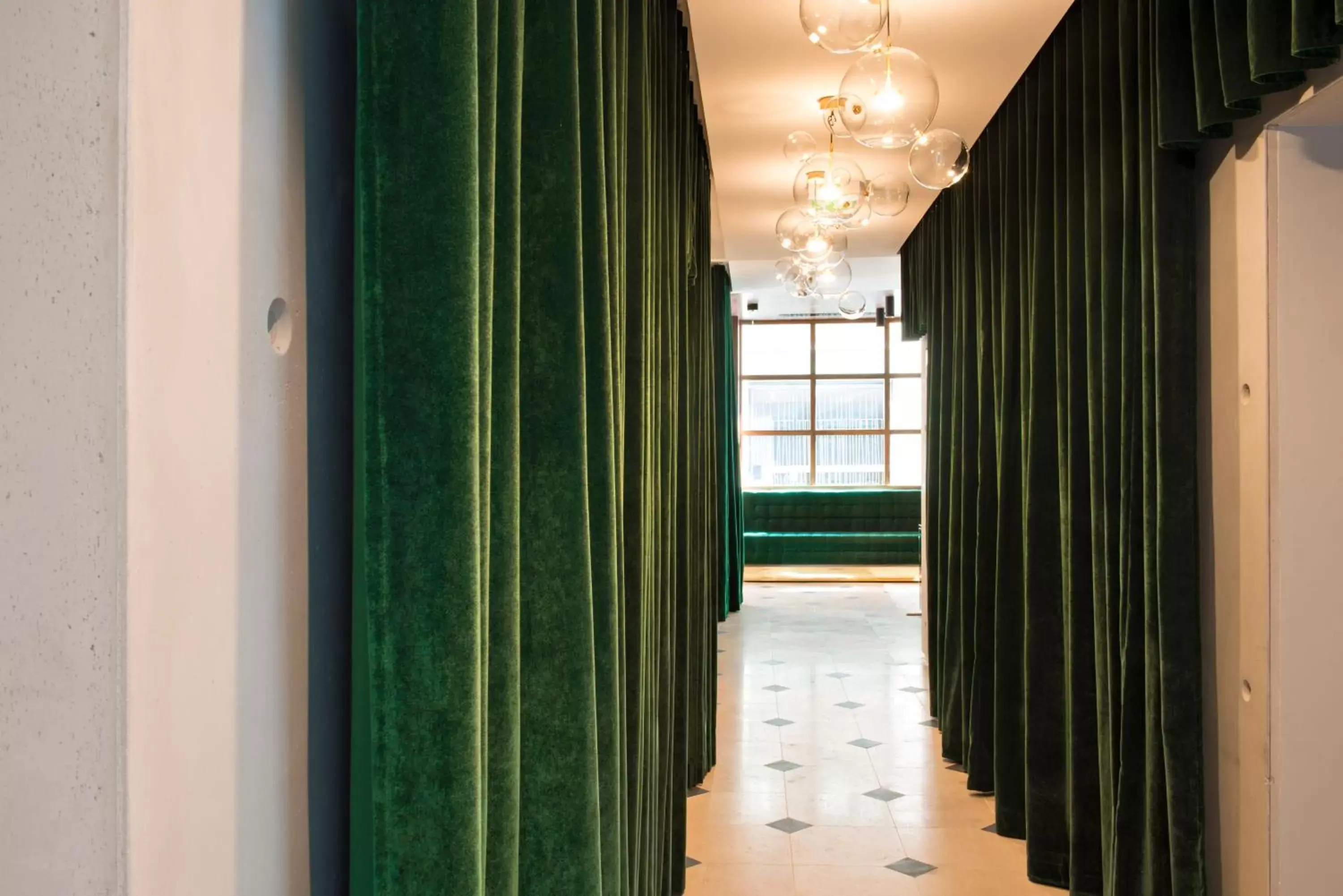 Lobby or reception in Hotel Parister Piscine & Spa Lobby or reception in Hotel Parister Piscine & Spa