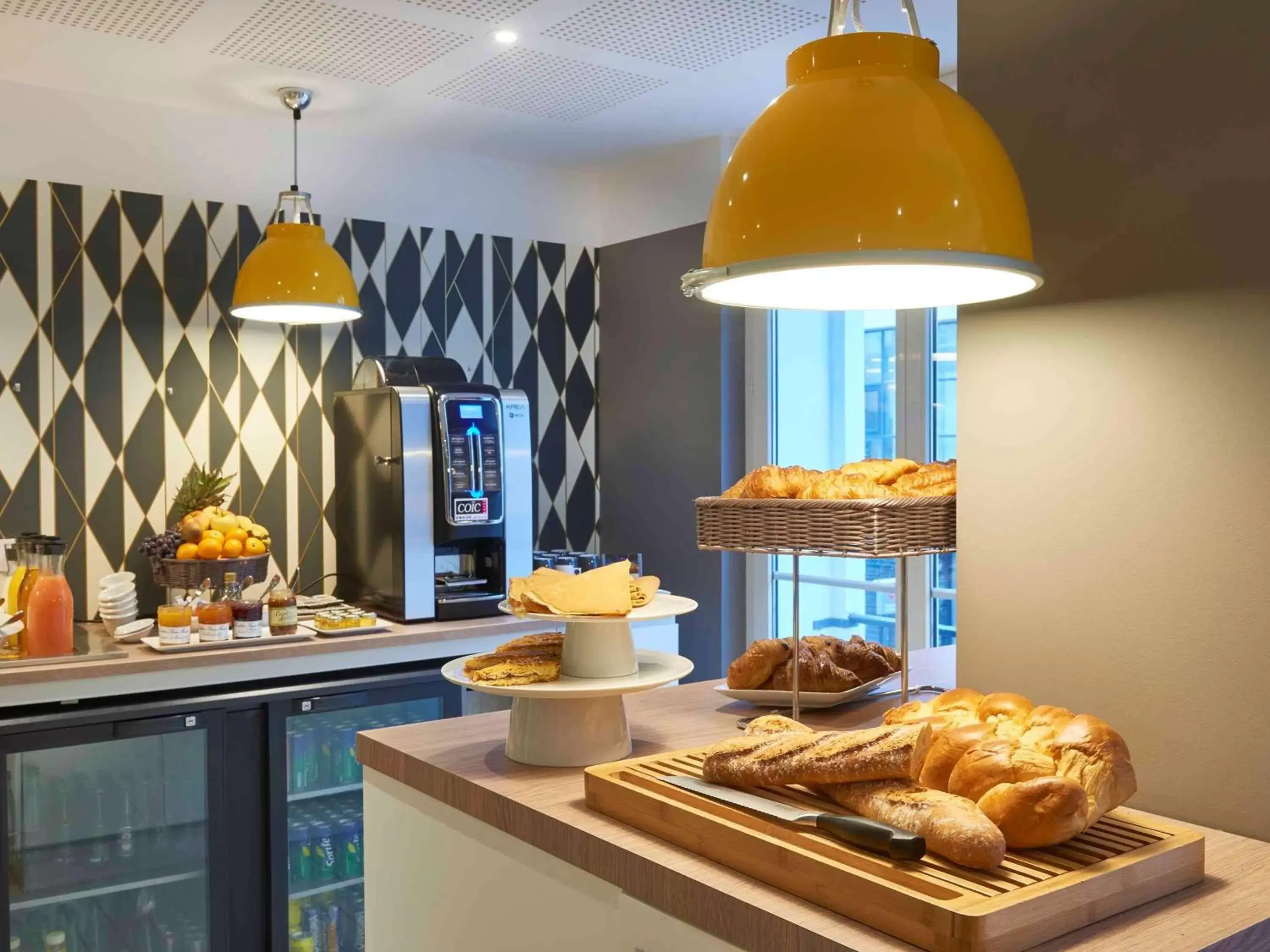 Restaurant/places to eat, Breakfast in Hotel Mercure Brest Centre Les Voyageurs