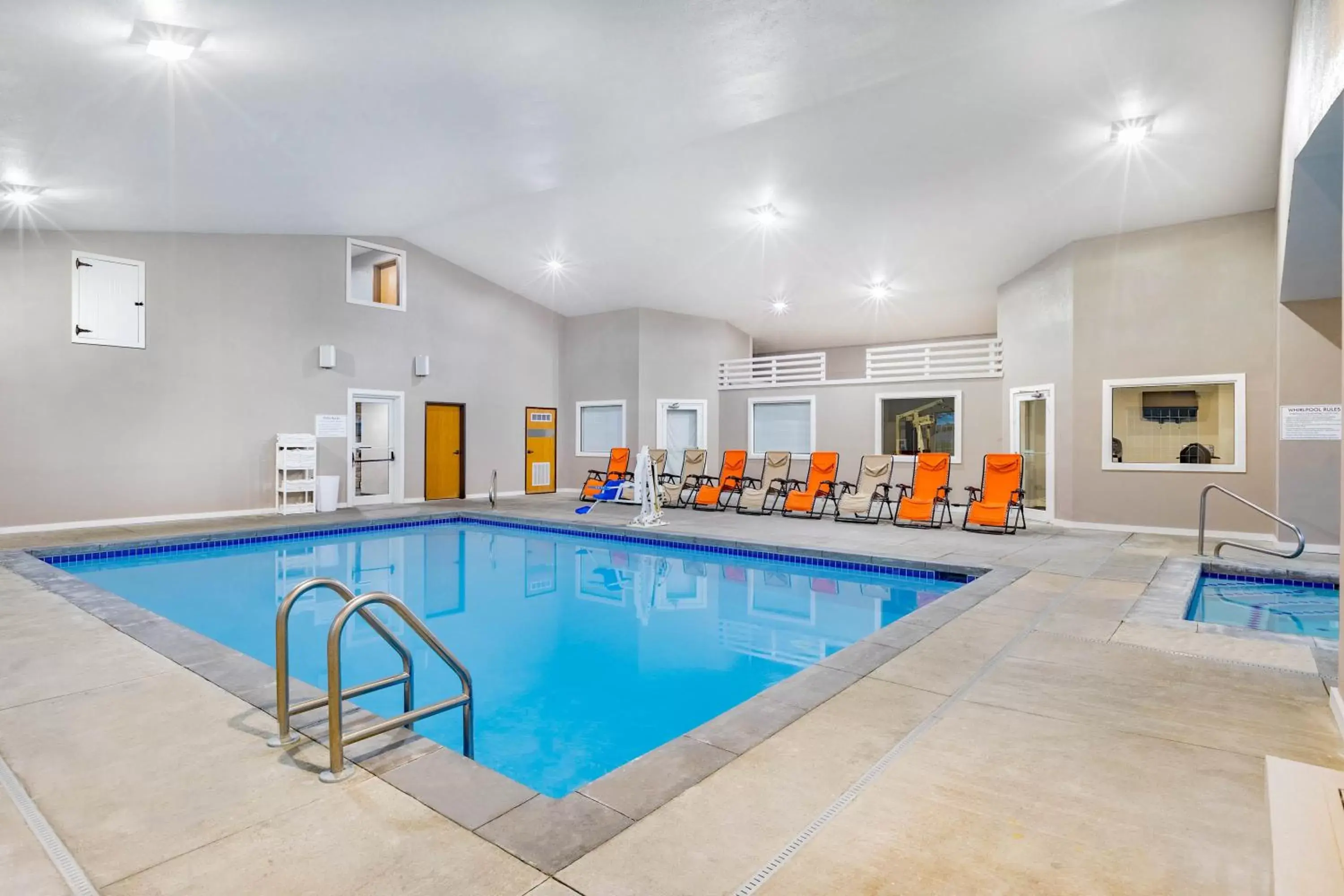 Swimming pool in AmericInn by Wyndham Pella Swimming pool in AmericInn by Wyndham Pella