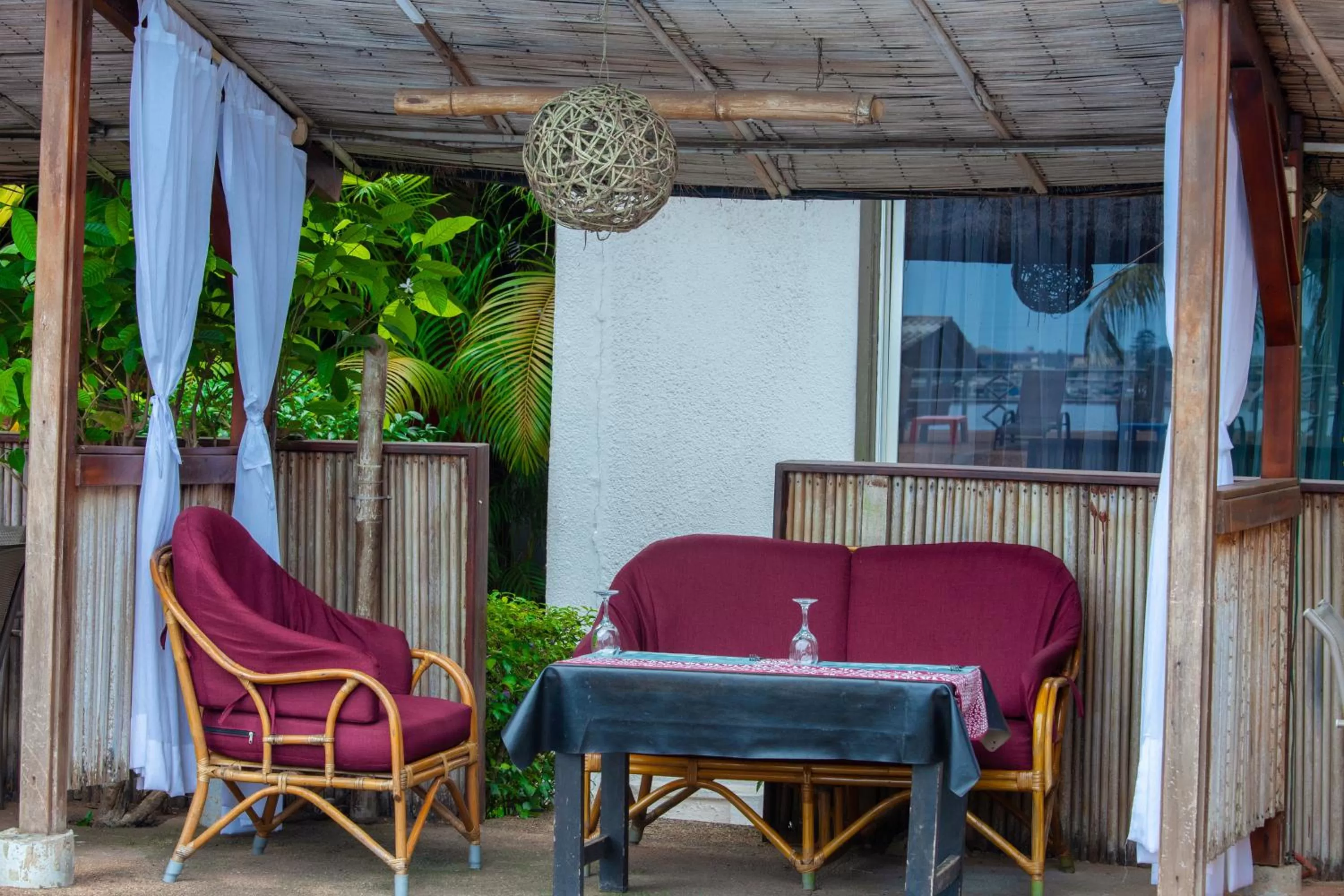 Patio in Hotel Le Marly