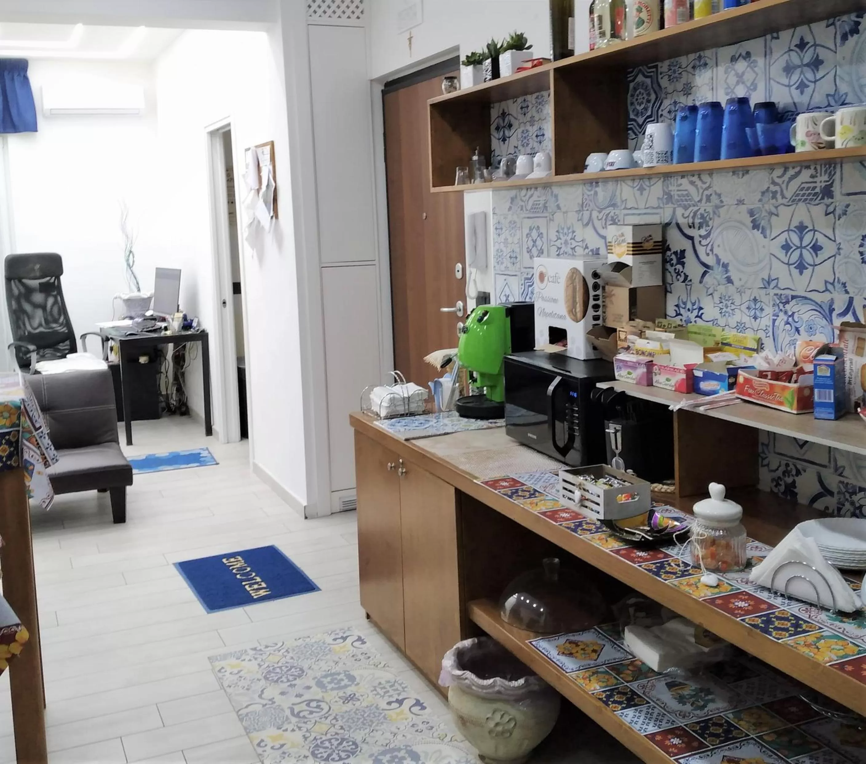 Kitchen/Kitchenette in Domus Michaeli B&B Pompei