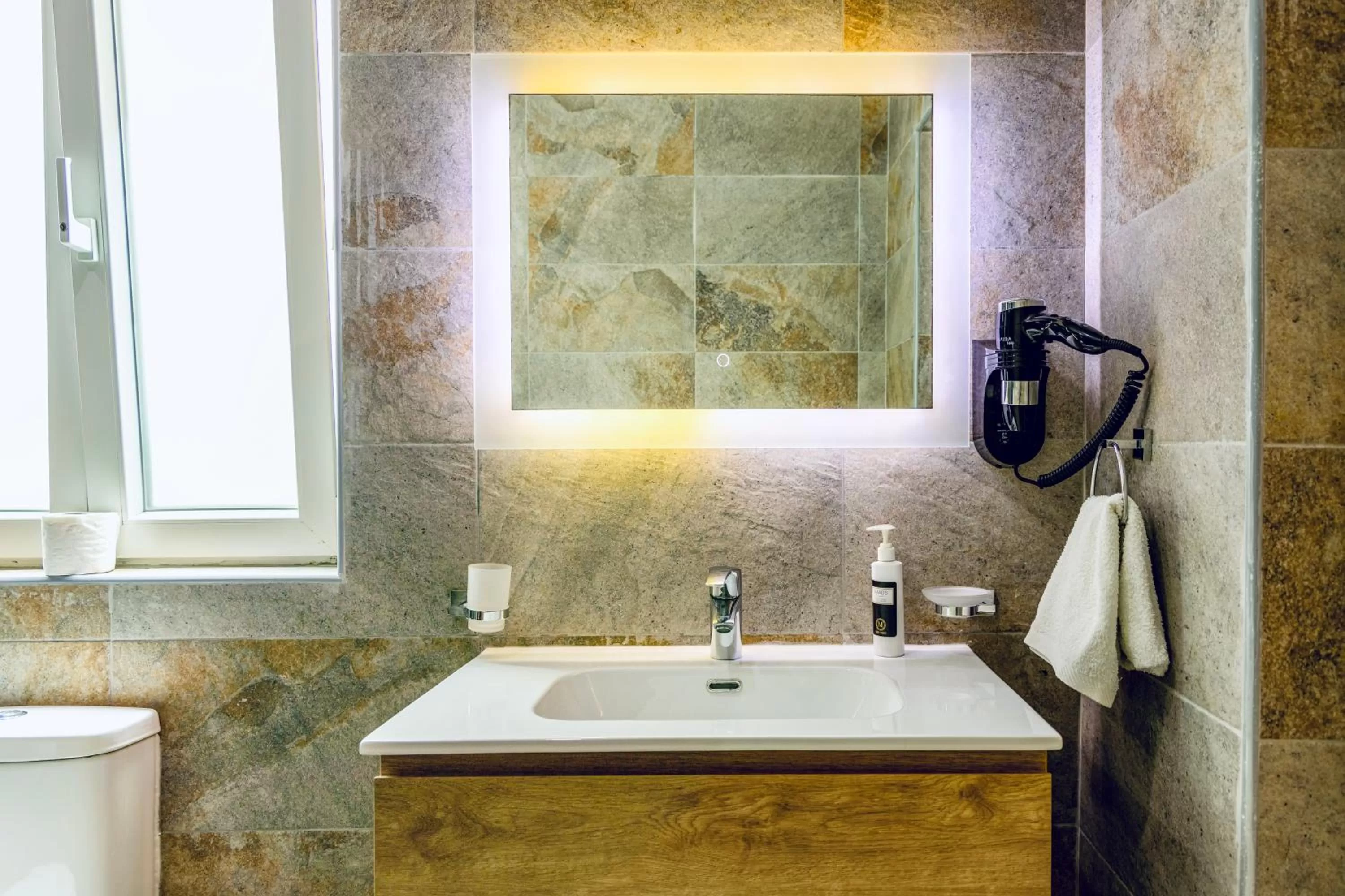 The Mike Hotel by CX Collection