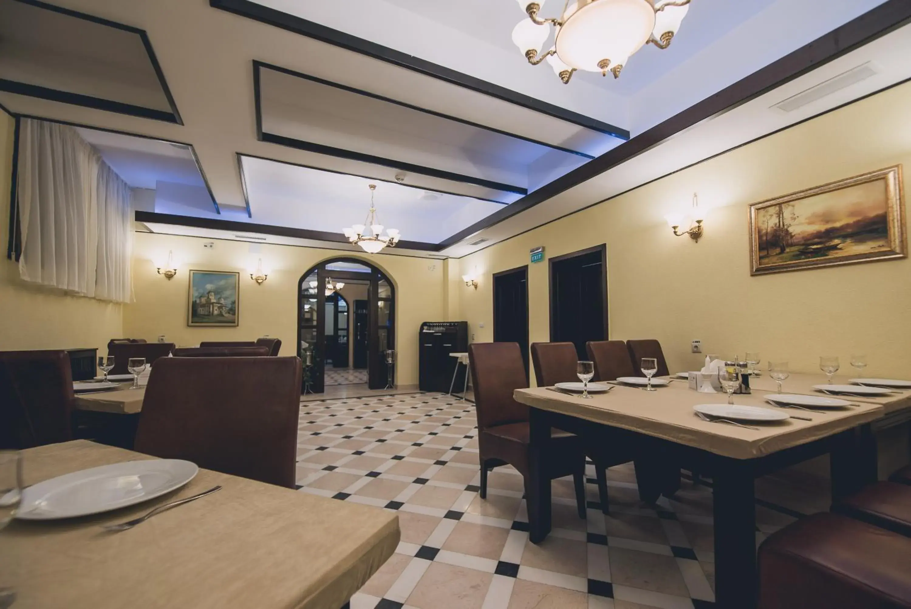 Restaurant/Places to Eat in Hotel Bulevard Predeal