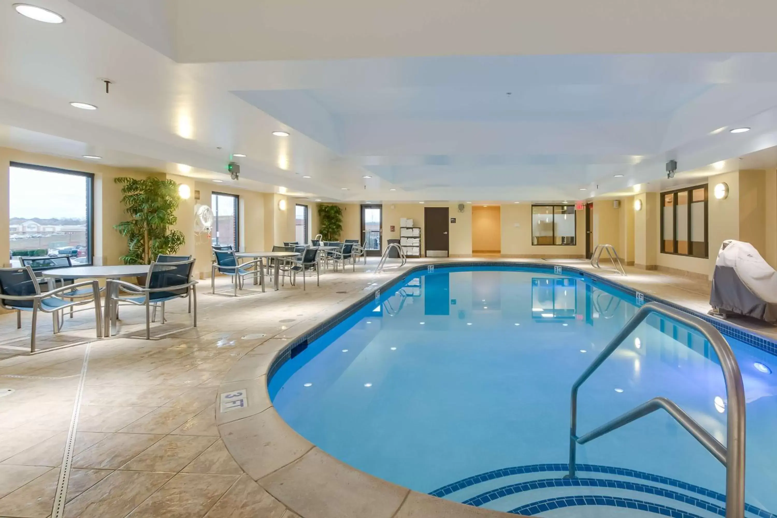 Pool view, Swimming Pool in Hampton Inn & Suites Mount Juliet