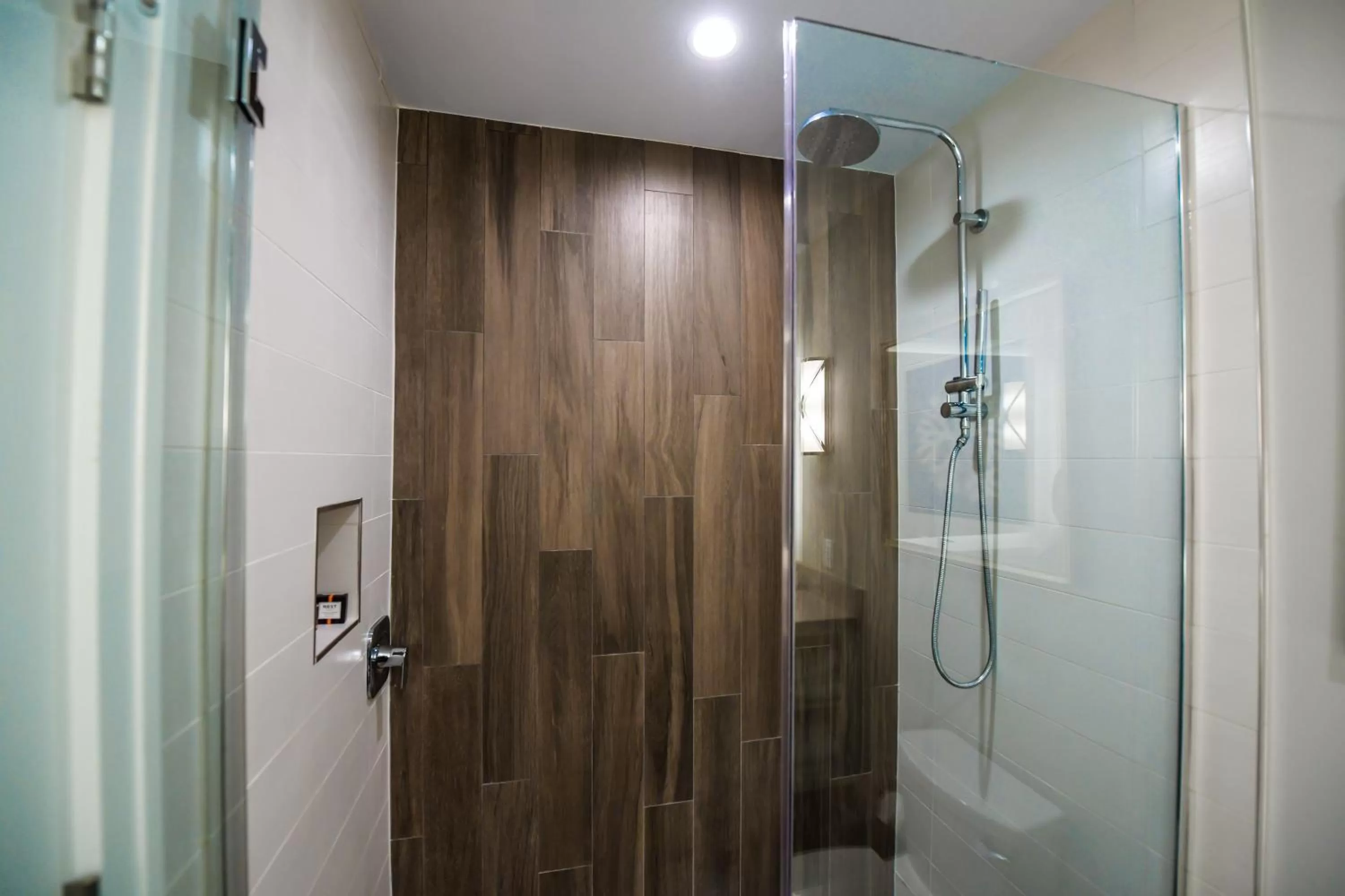 Shower in Anna Maria Beach Resort