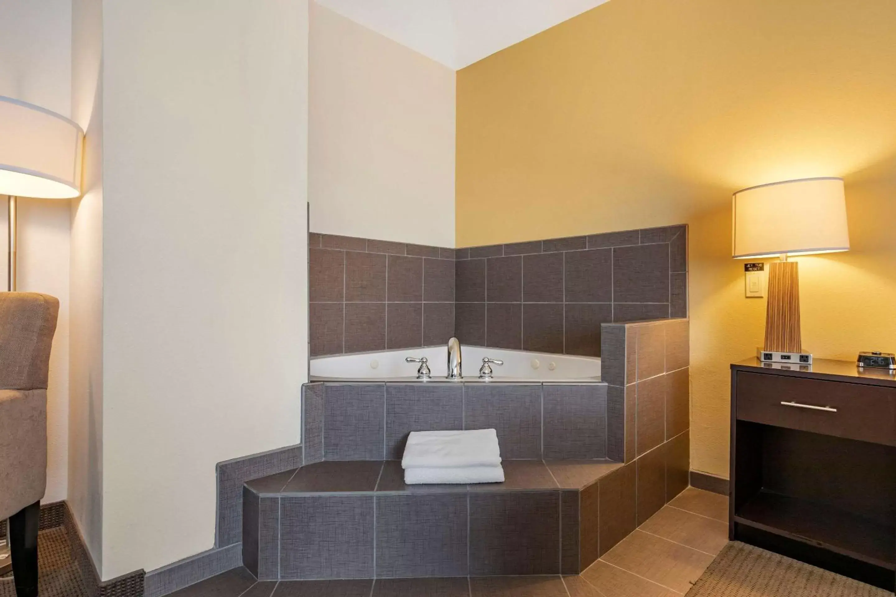 Photo of the whole room, Bathroom in Sleep Inn & Suites Miles City