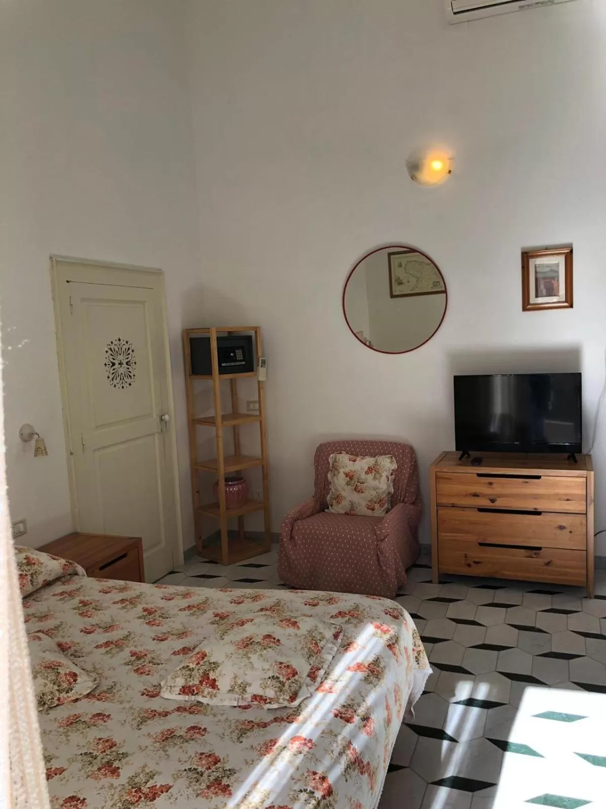 Bed in Rocca Sul Mare Hotel