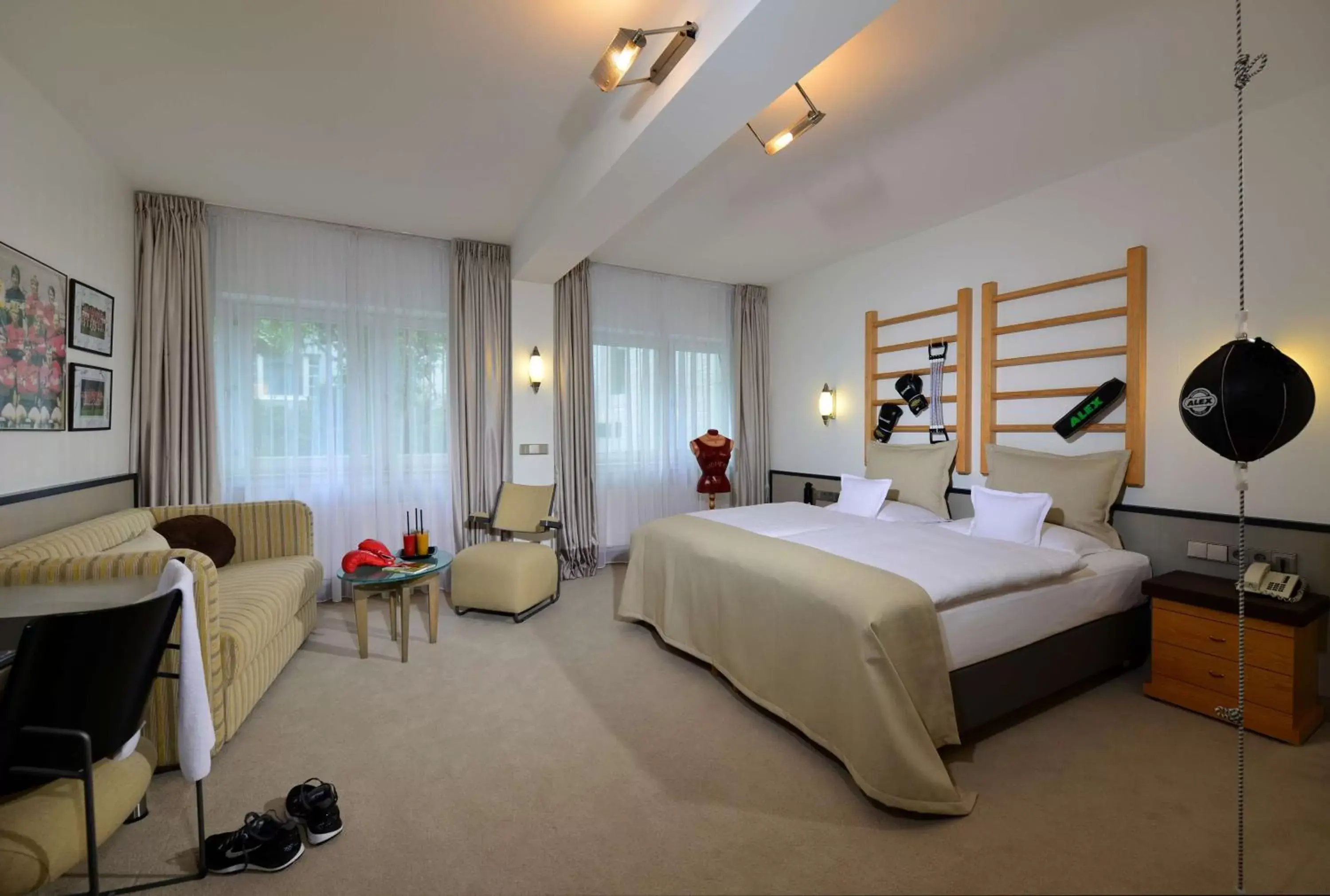 Photo of the whole room in Best Western Premier Parkhotel Kronsberg