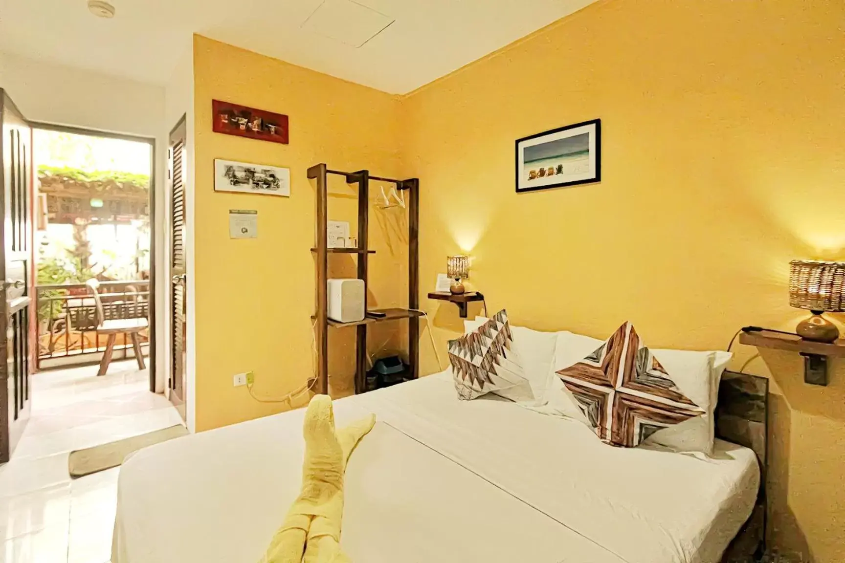 Property building, Bed in Bulskamp Inn Property building, Bed in Bulskamp Inn