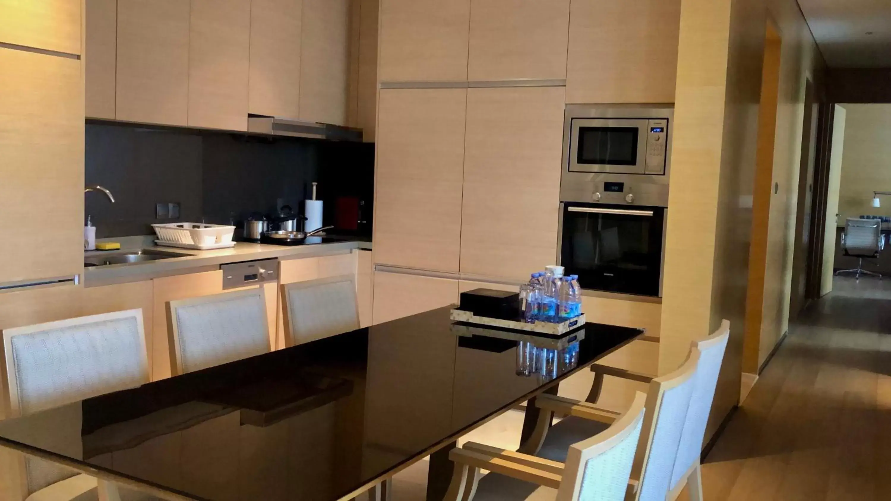 Kitchen or kitchenette, Kitchen/Kitchenette in Fraser Suites Guangzhou