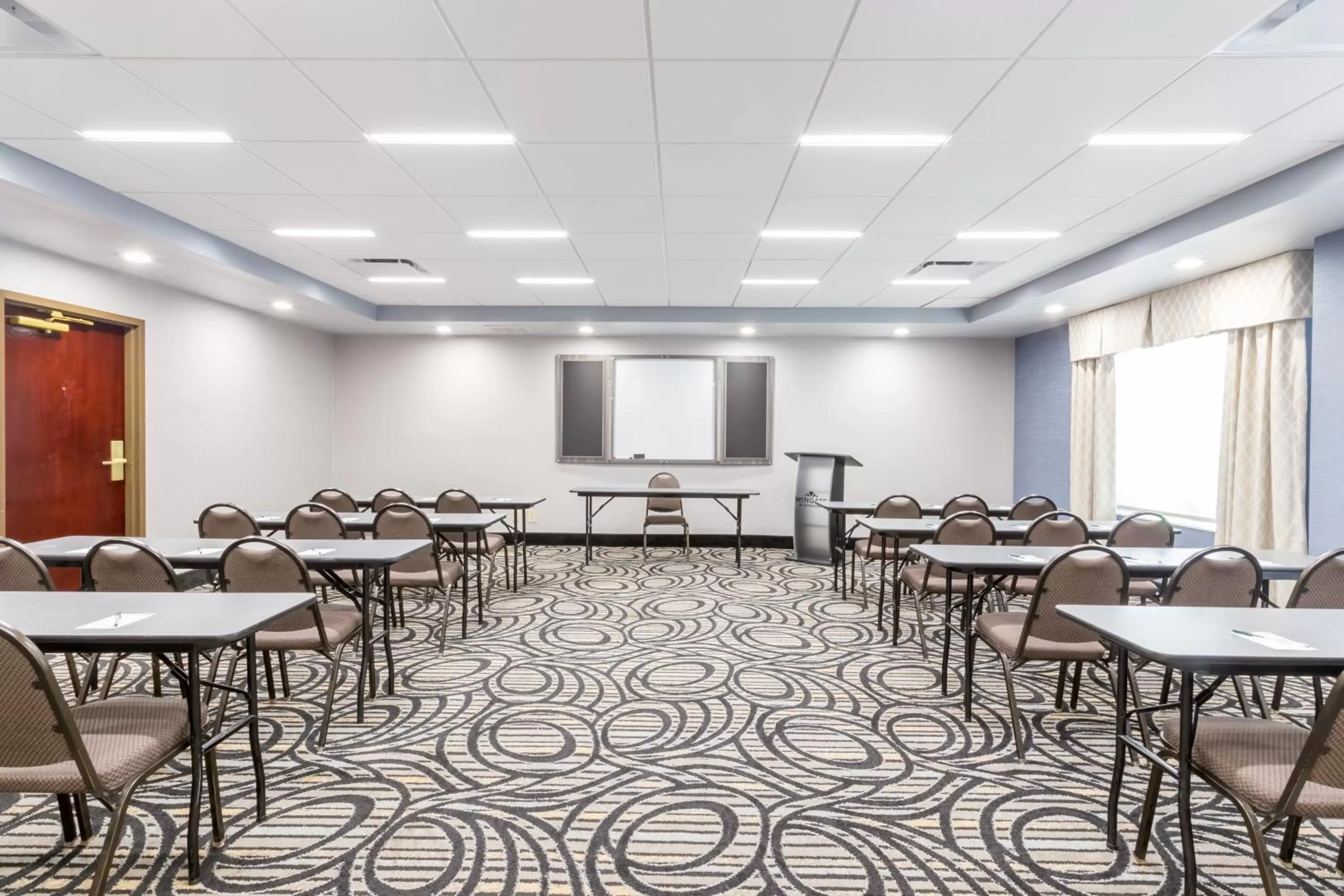 Meeting/conference room in Wingate by Wyndham, Universal Studios - Free Theme Park Shuttle