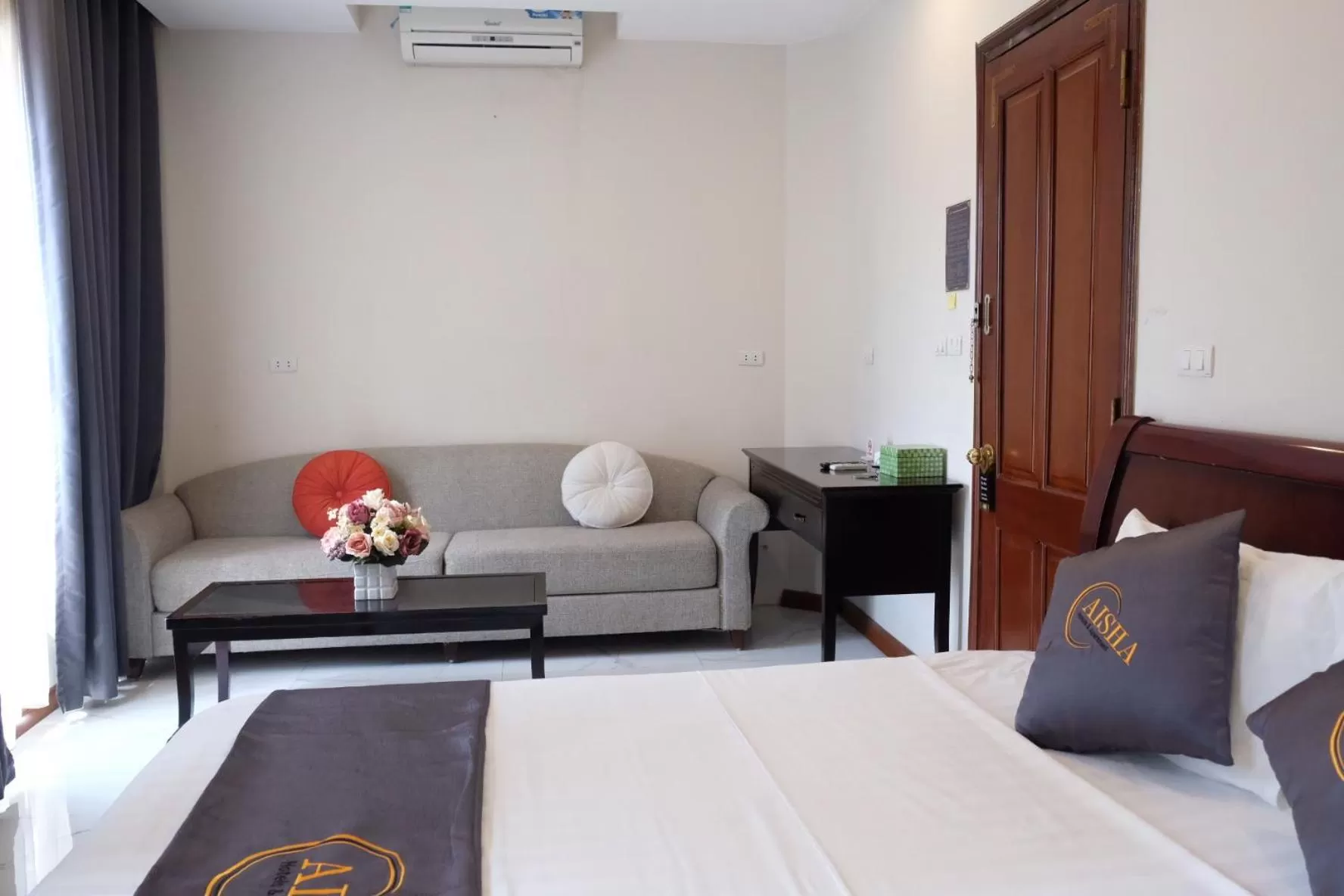 Bed in Aisha HOTELS and APARTMENTS